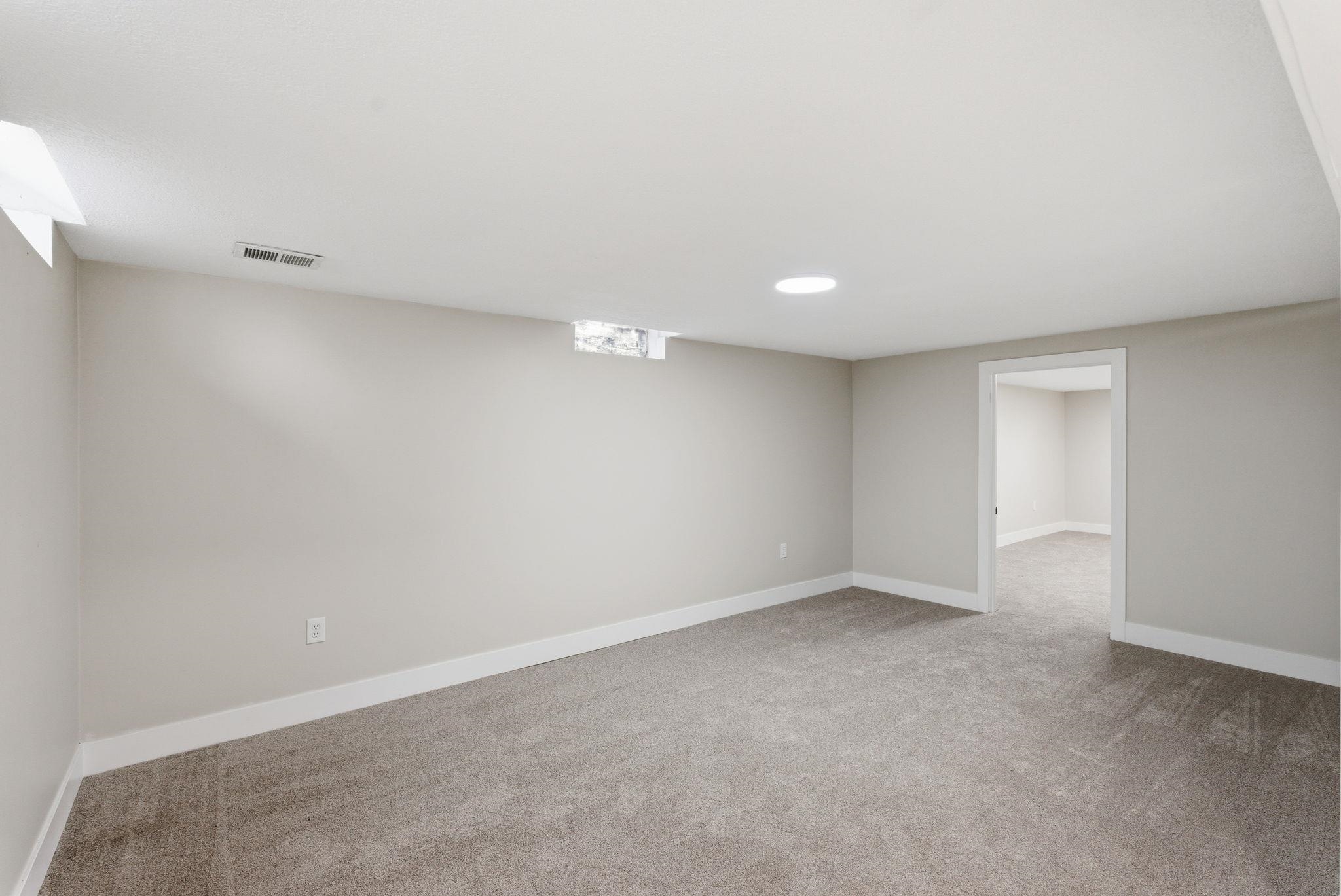 442 N Hickory Lane Valley Center KS 67147