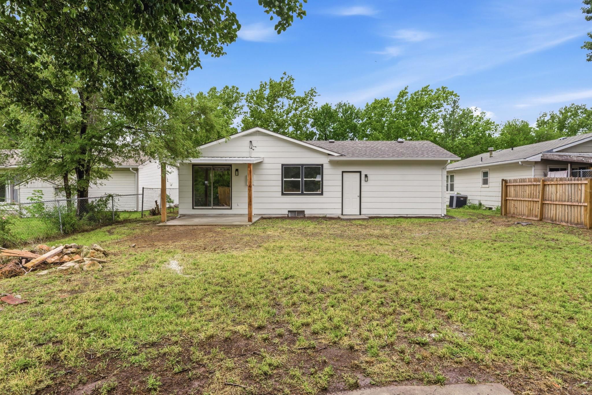 442 N Hickory Lane Valley Center KS 67147