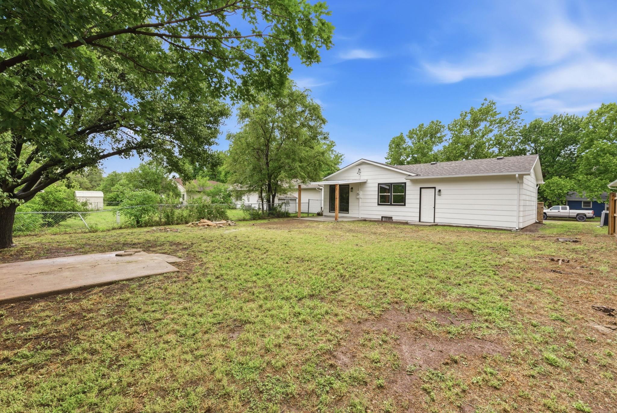 442 N Hickory Lane Valley Center KS 67147