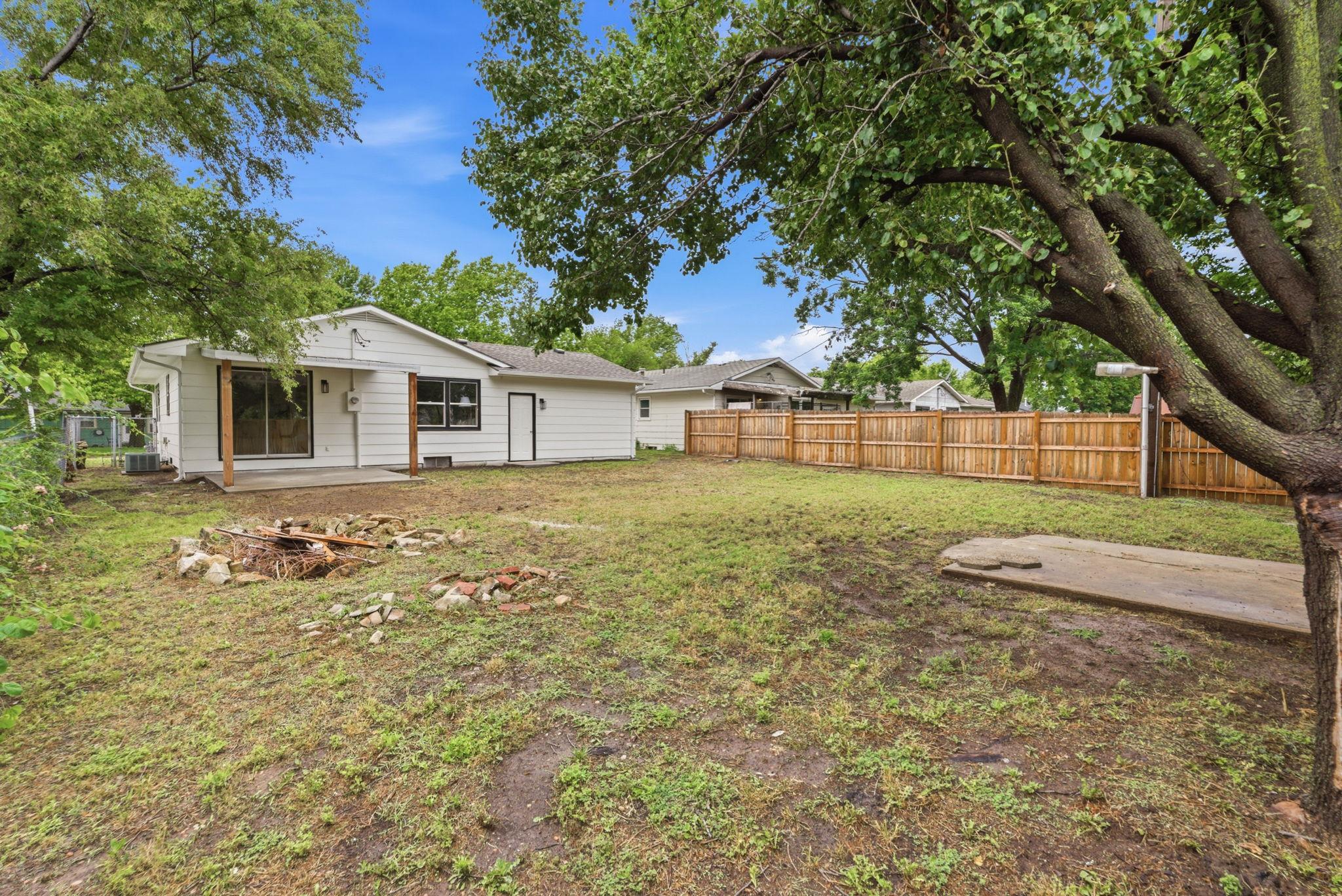 442 N Hickory Lane Valley Center KS 67147