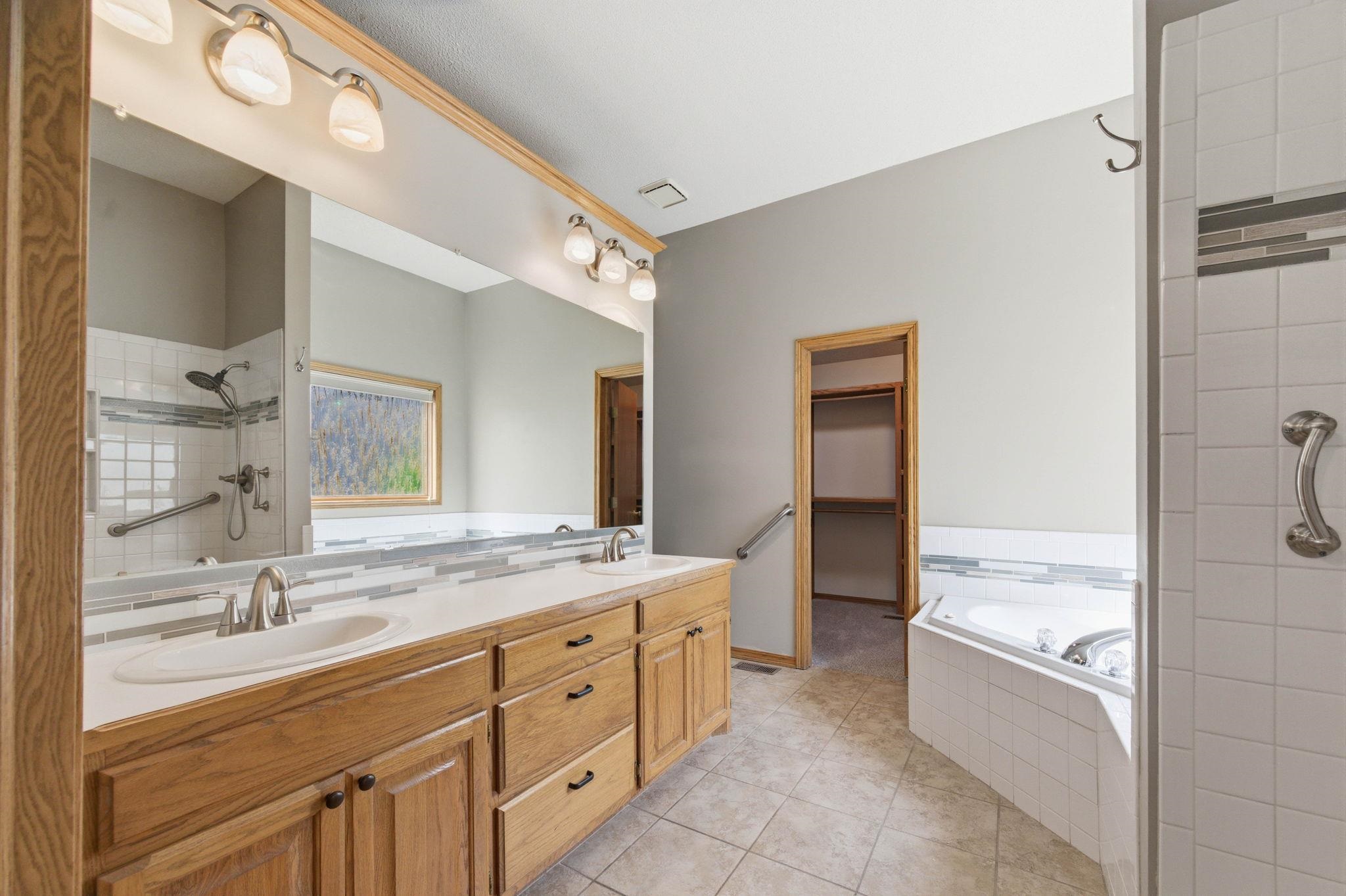 1325 N Pine Grove Court Wichita KS 67212