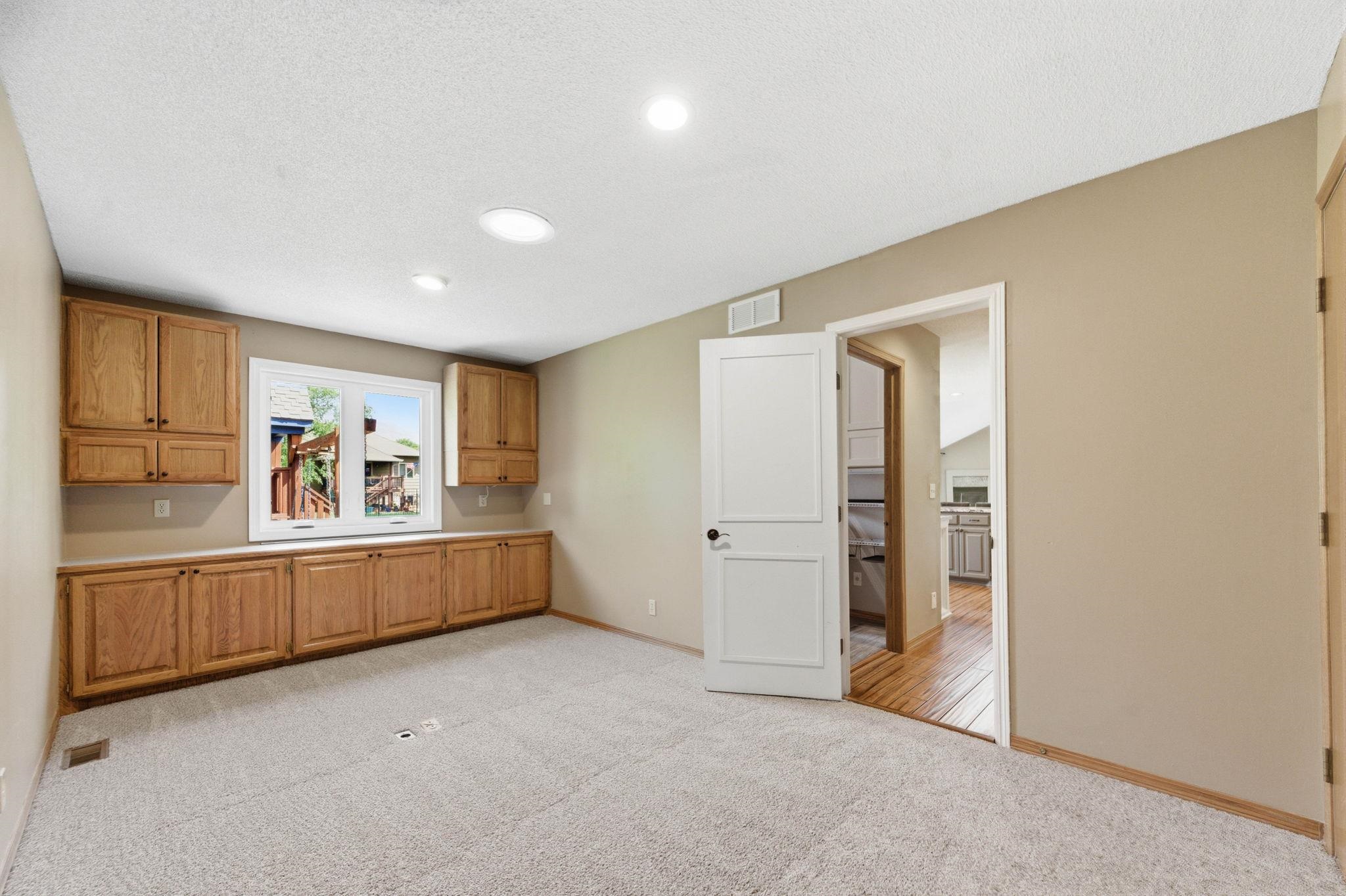 1325 N Pine Grove Court Wichita KS 67212