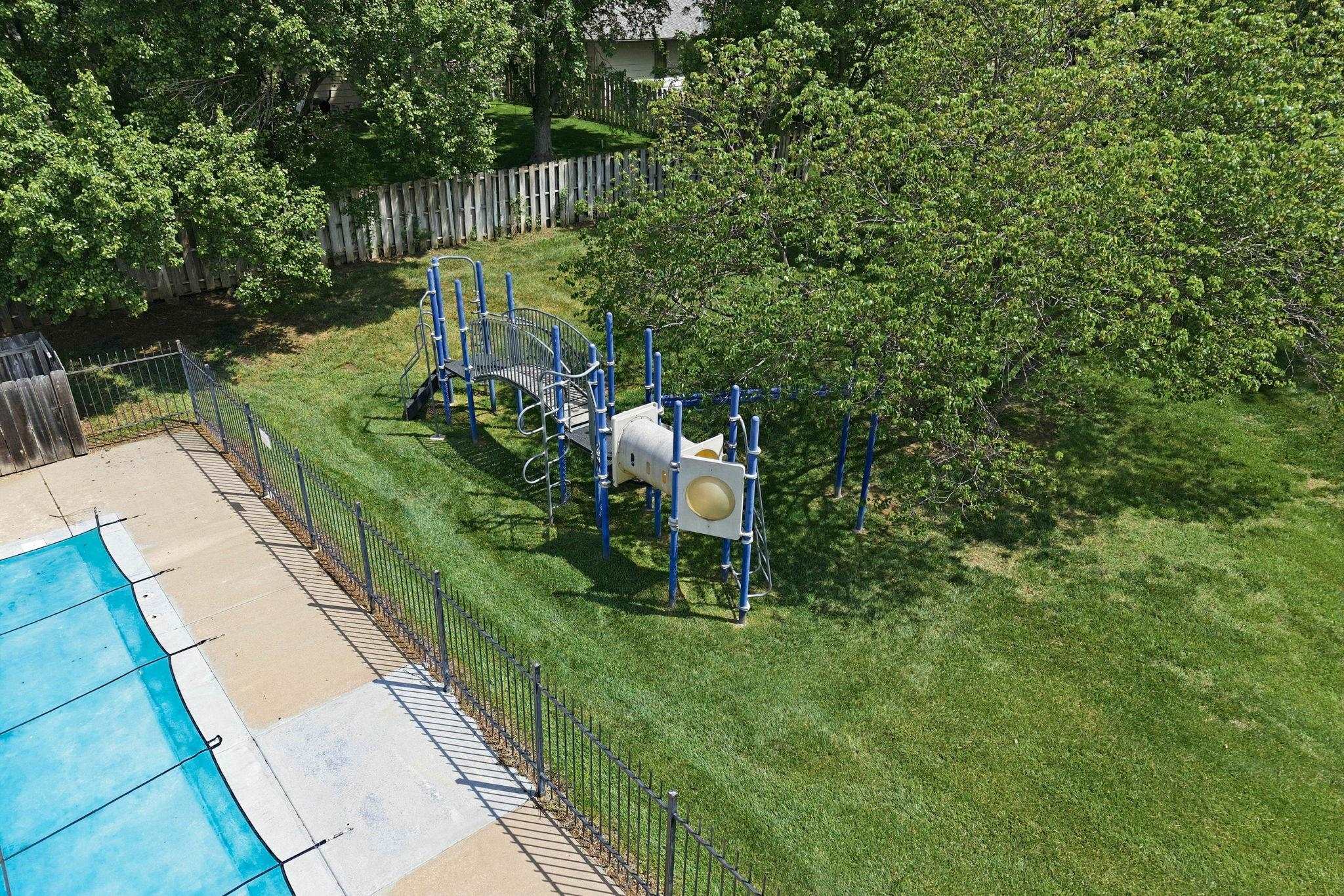1325 N Pine Grove Court Wichita KS 67212