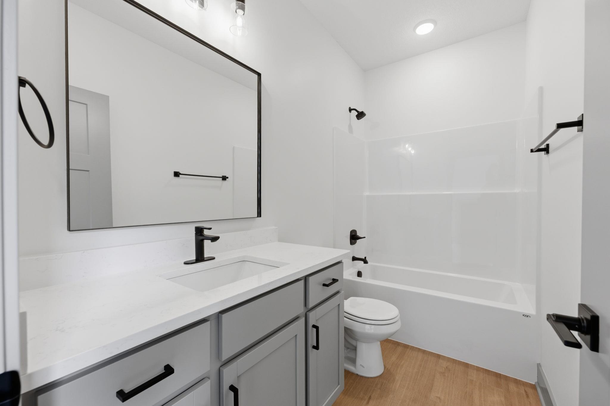 526 Elmwood Street Park City KS 67147-1124