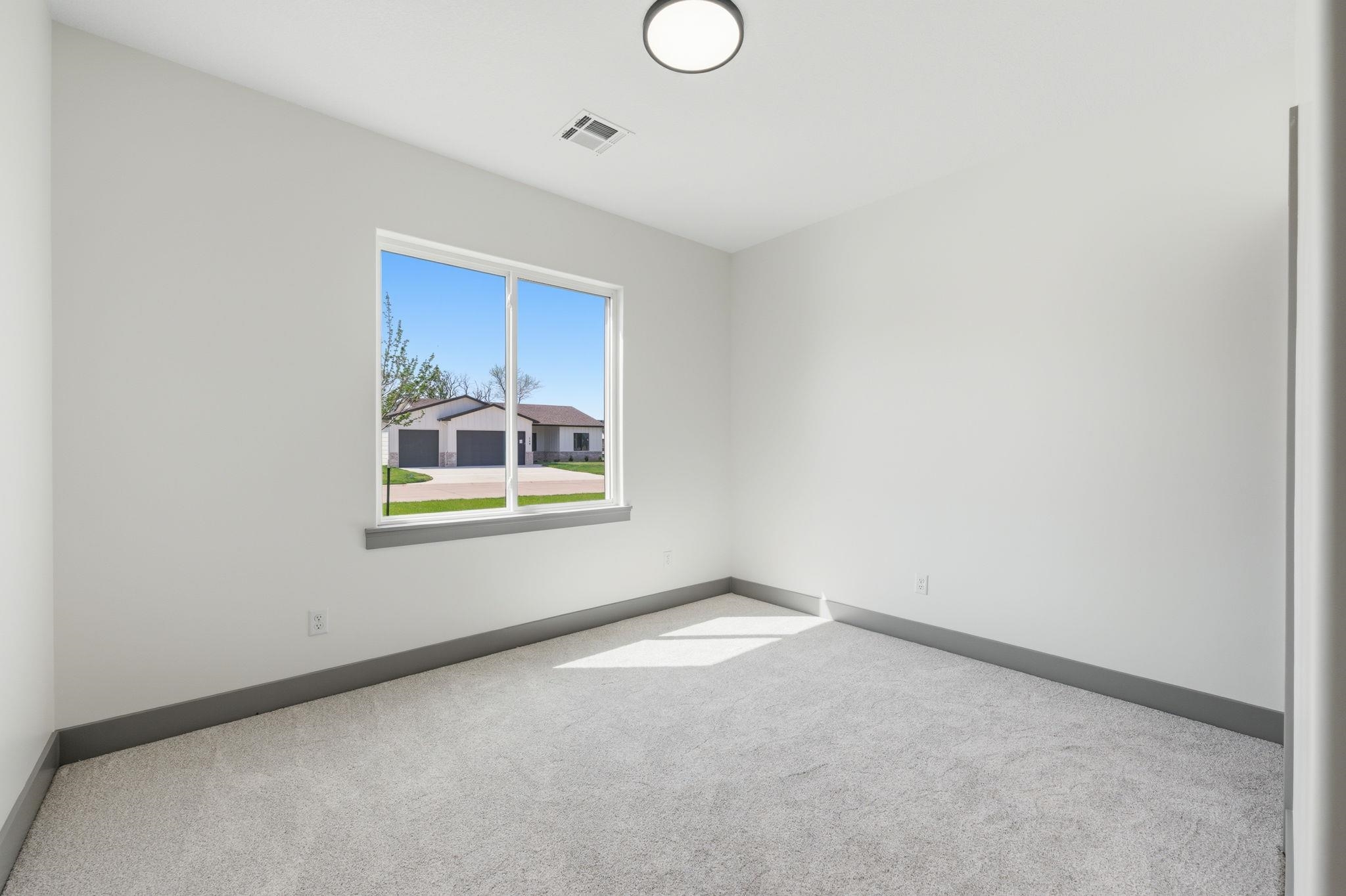 526 Elmwood Street Park City KS 67147-1124