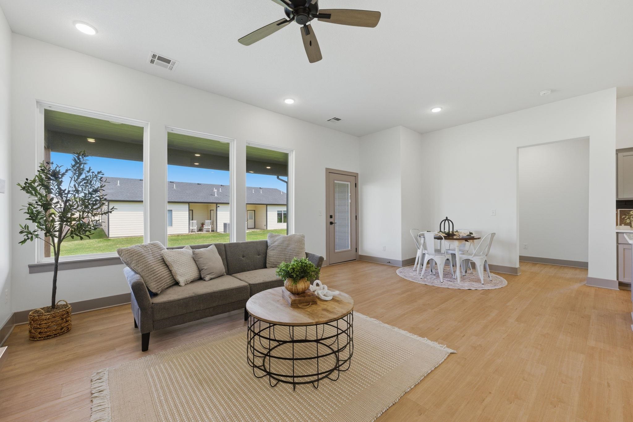 526 Elmwood Street Park City KS 67147-1124