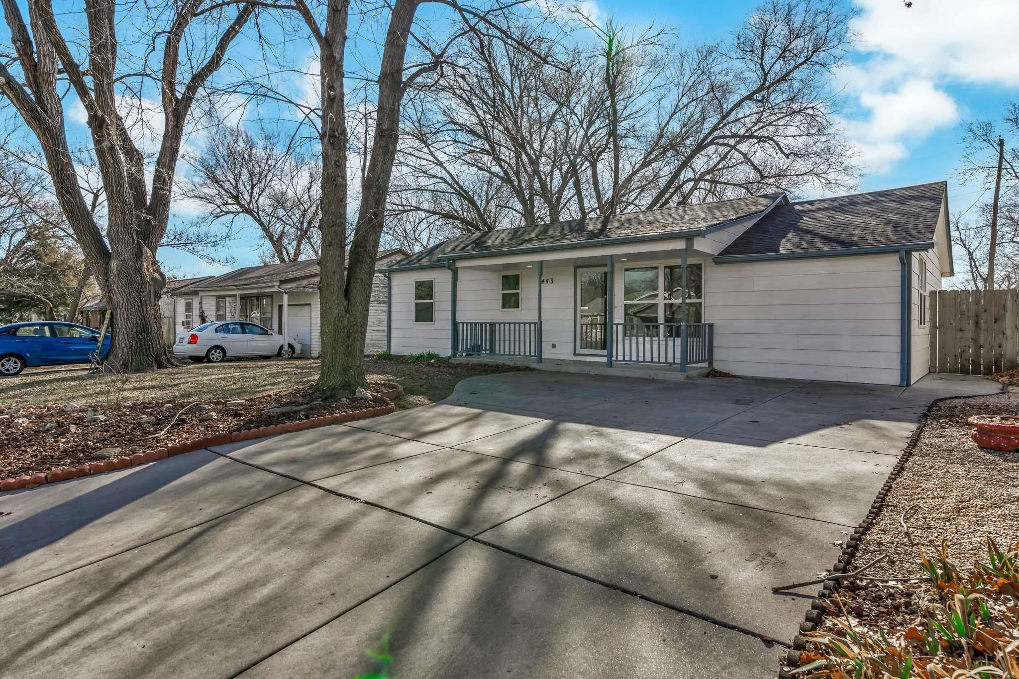 443 W 4th Street Haysville KS 67060