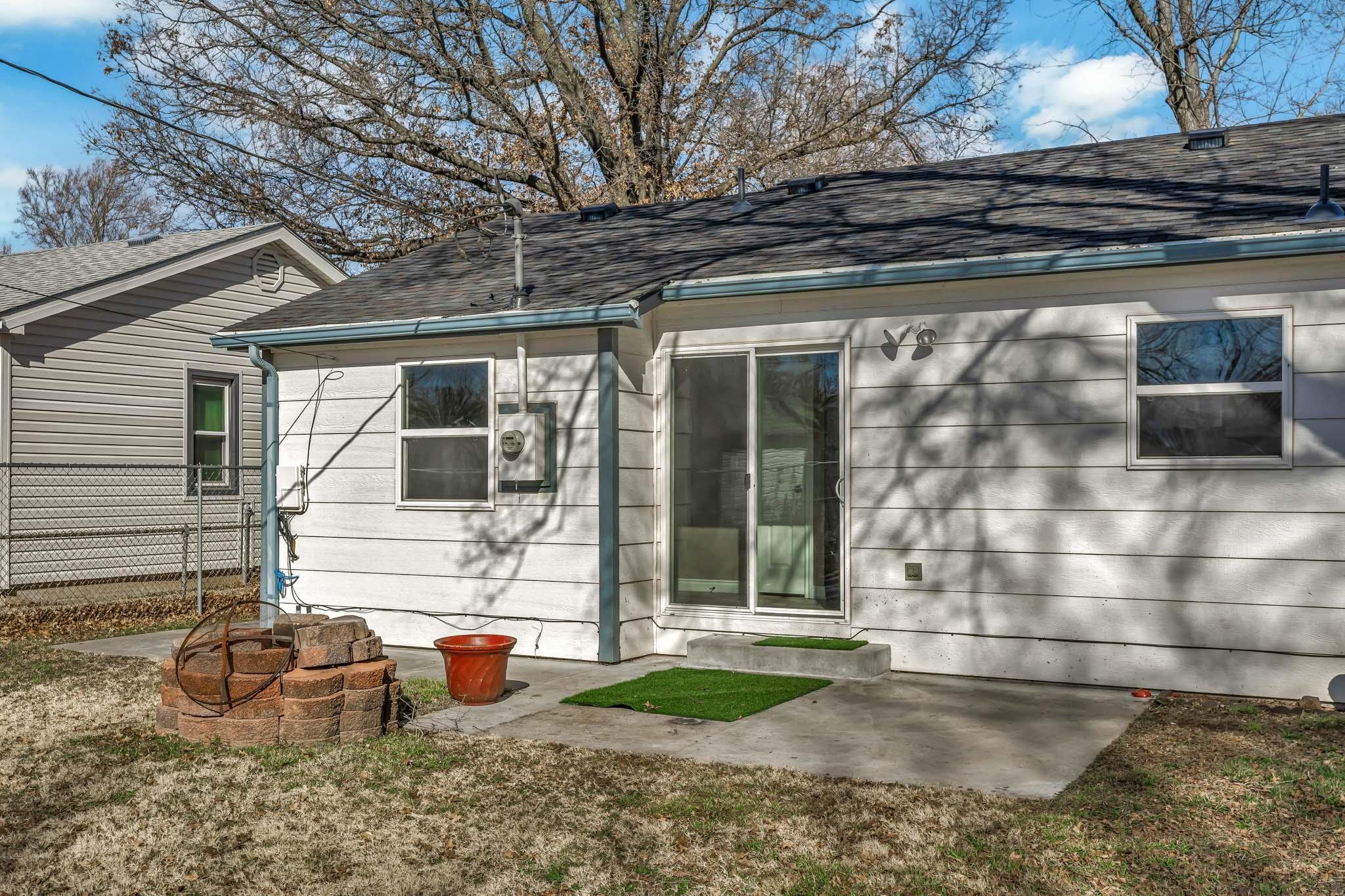 443 W 4th Street Haysville KS 67060