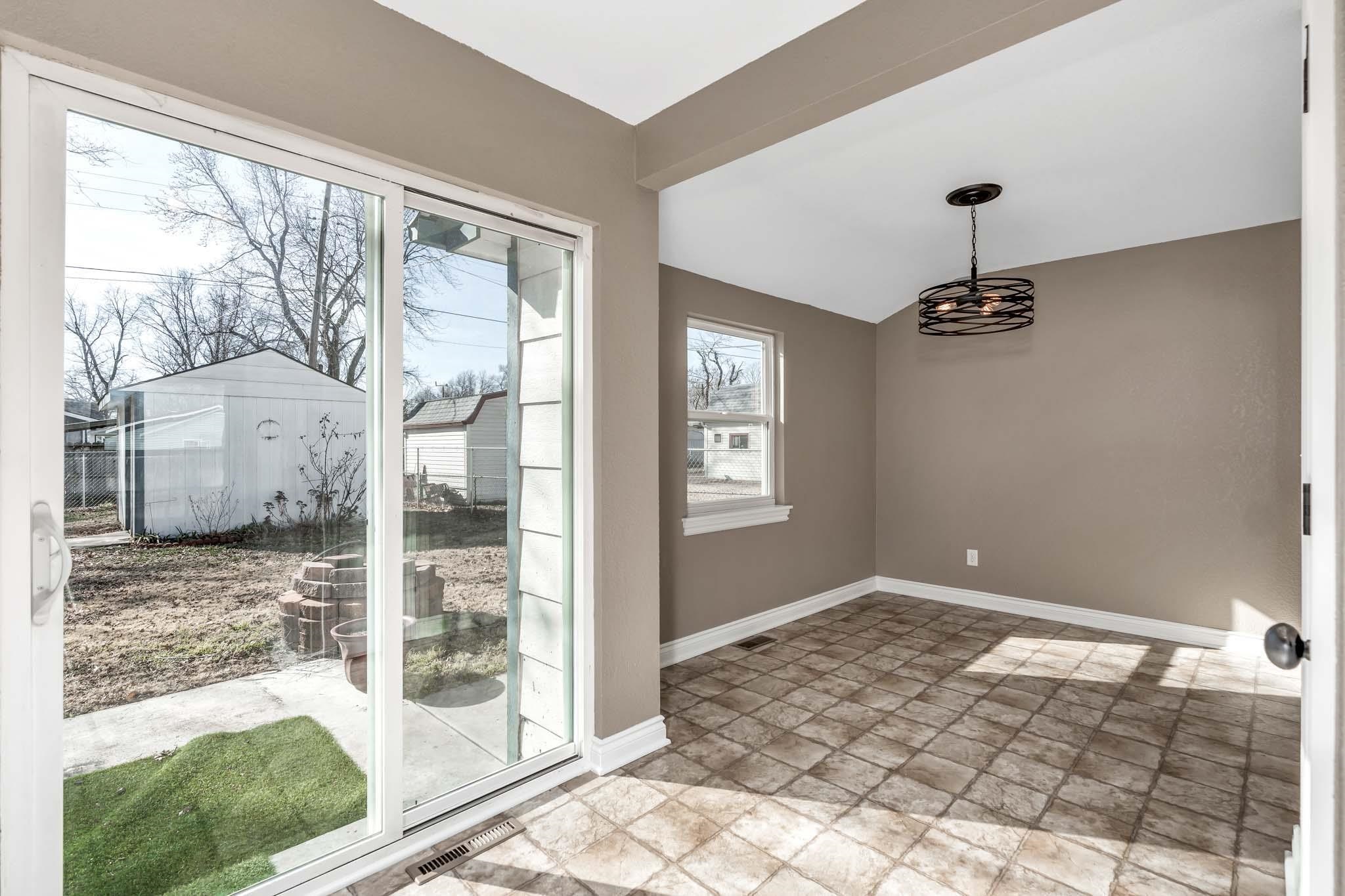 443 W 4th Street Haysville KS 67060