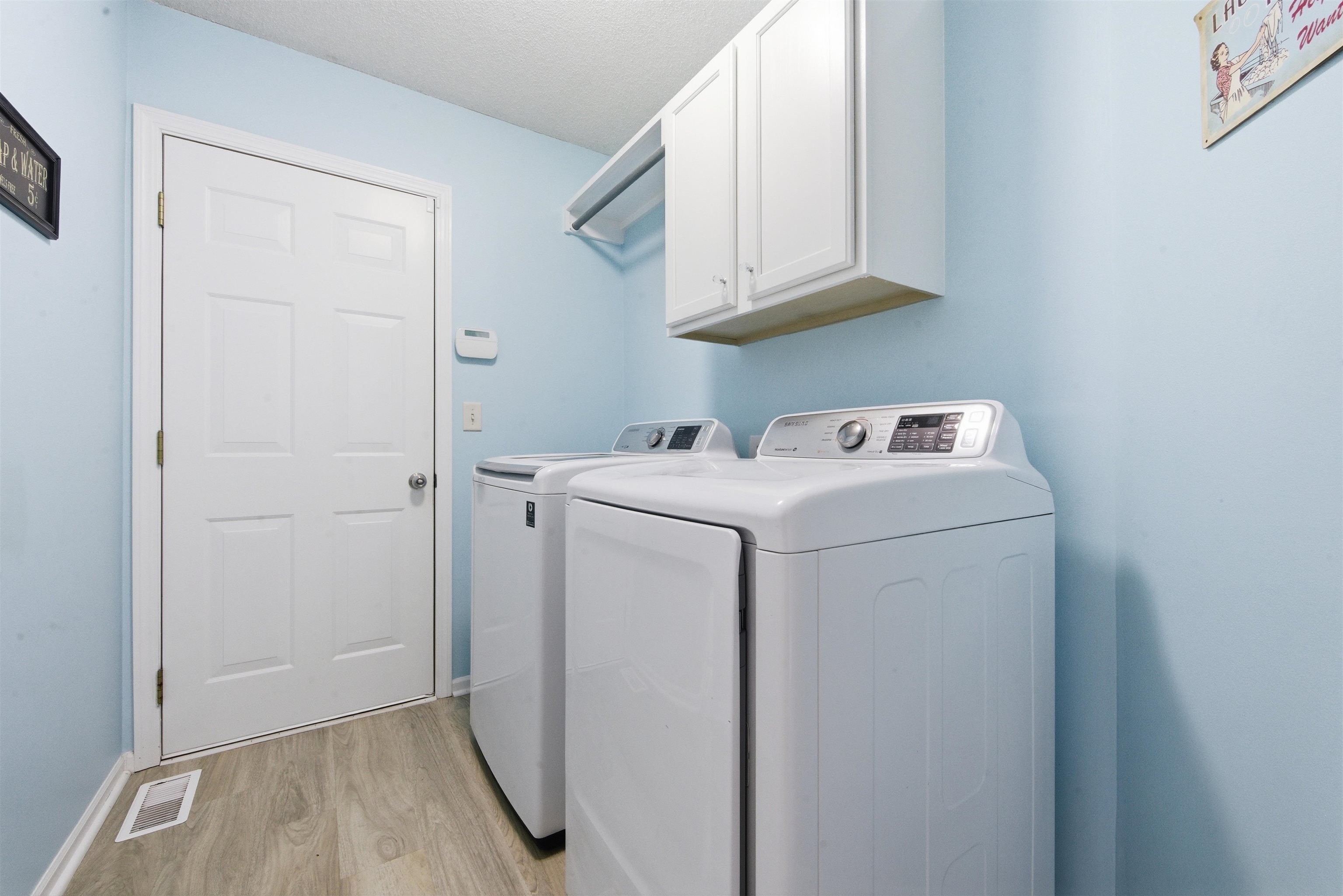 705 S Westview Circle Andover KS 67002-9336