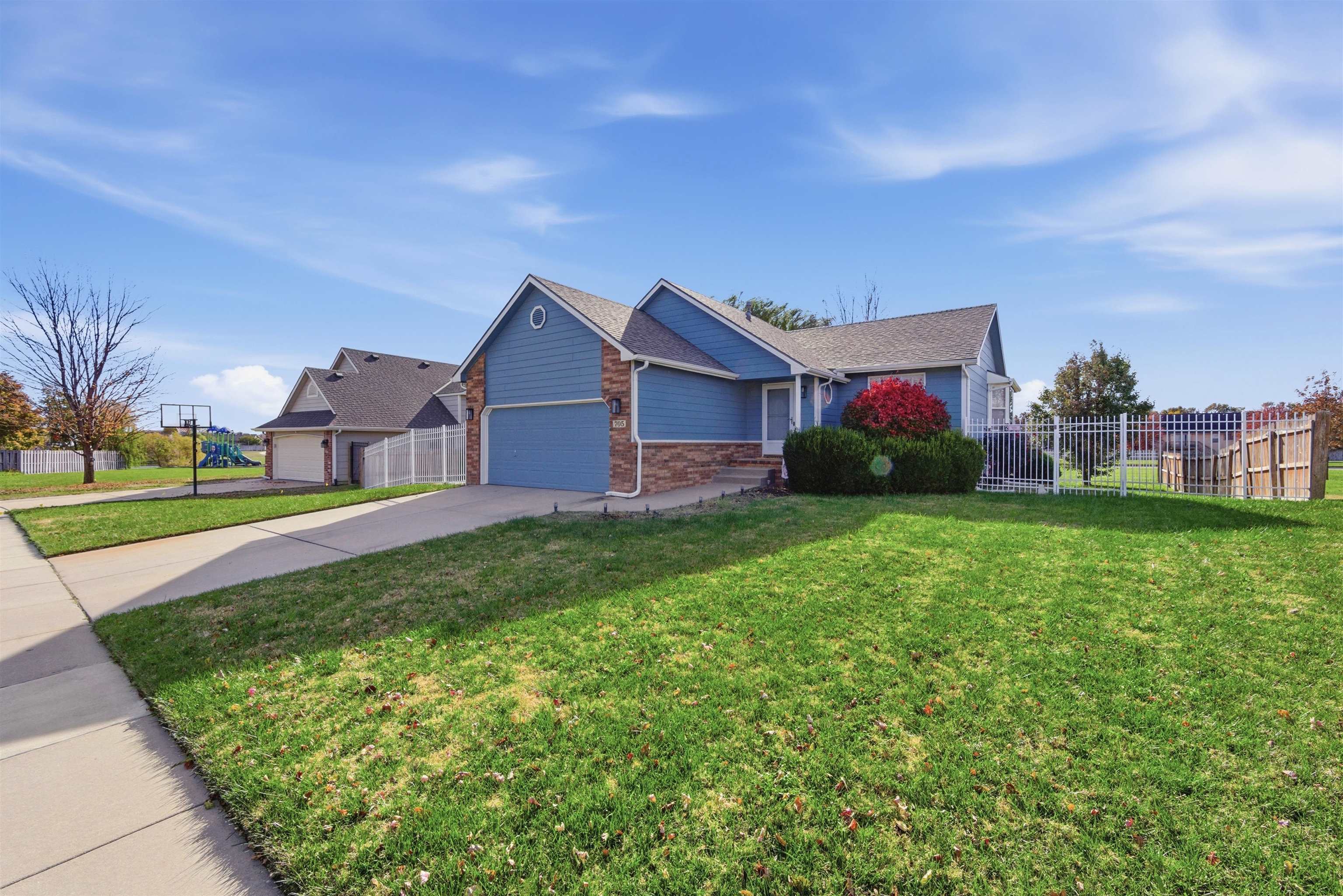 705 S Westview Circle Andover KS 67002-9336