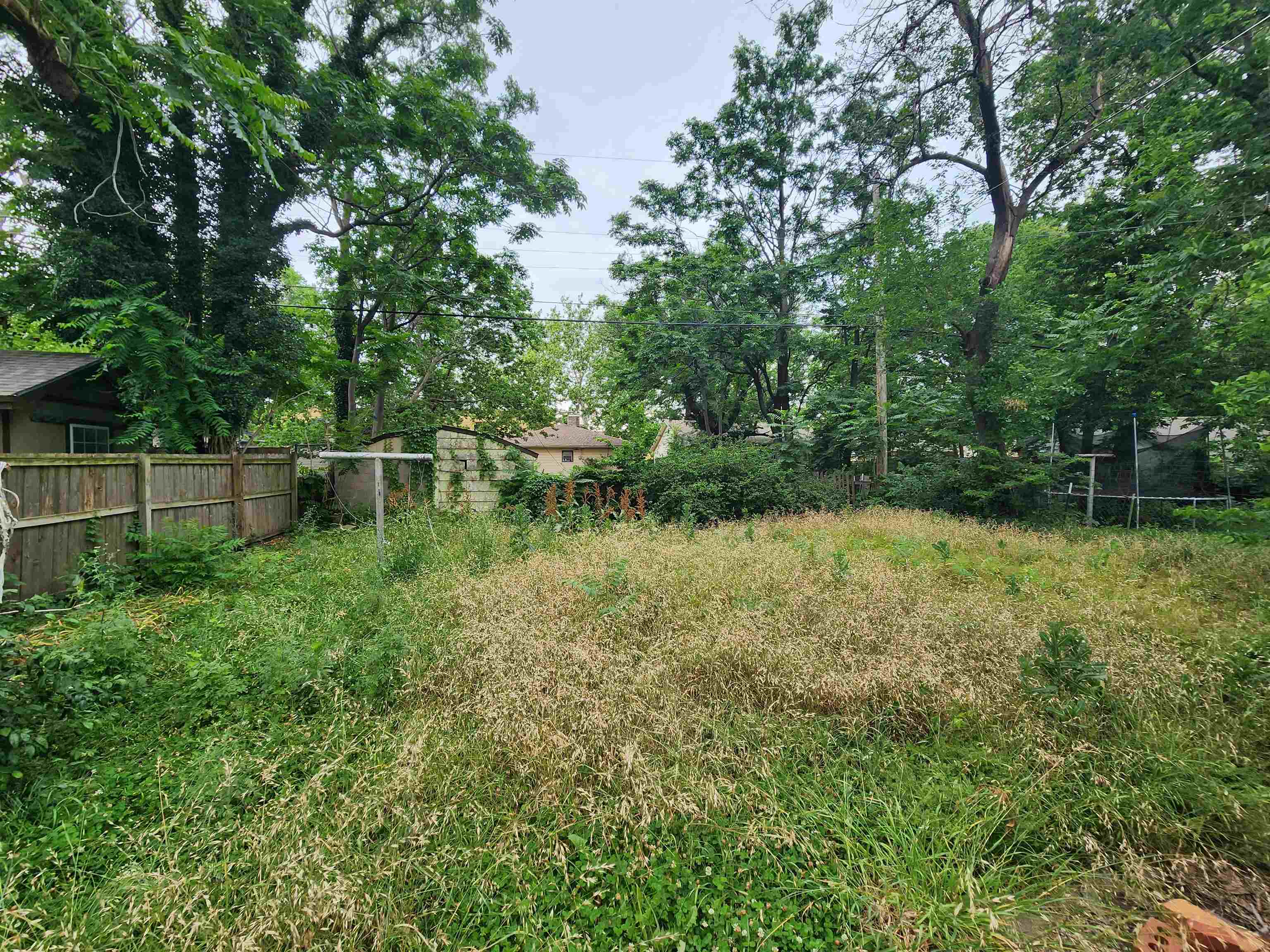 1537 N Burns Wichita KS 67203