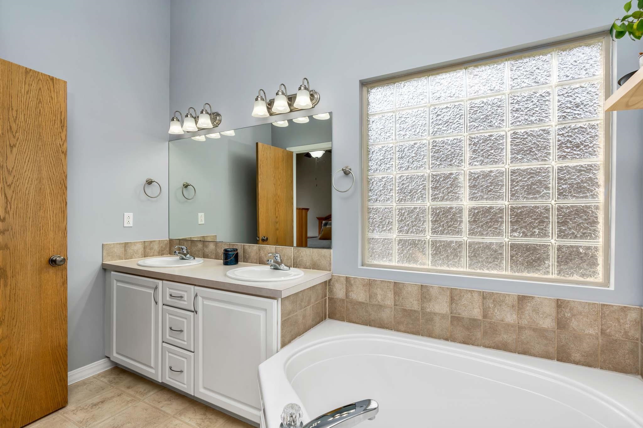 461 N Creek Trail Street Kechi KS 67067