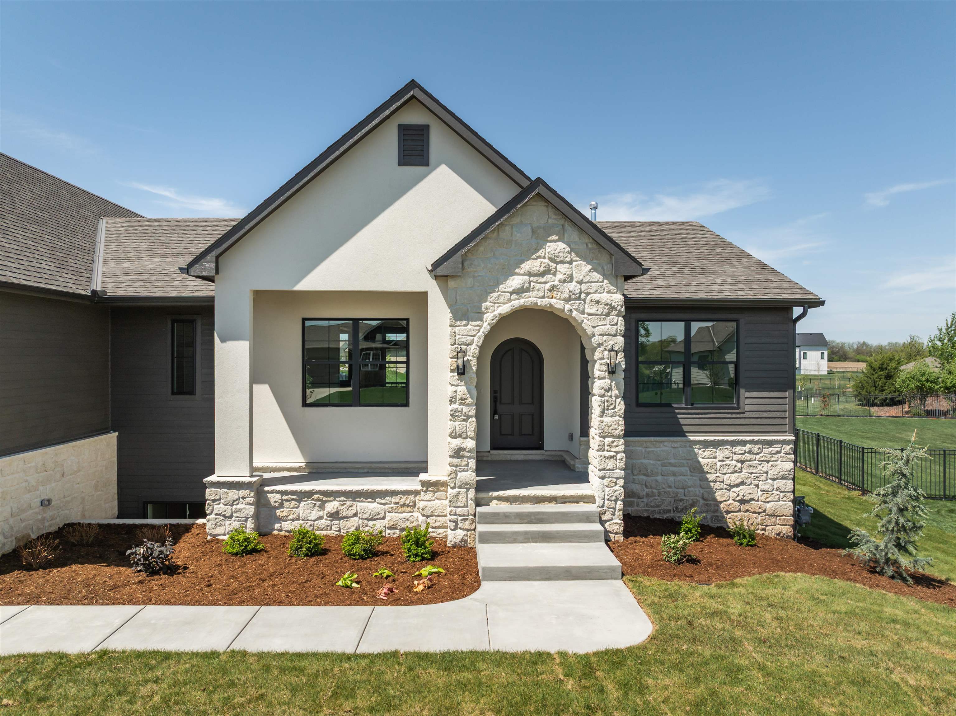 2013 N Clearstone Street Goddard KS 67052-8661