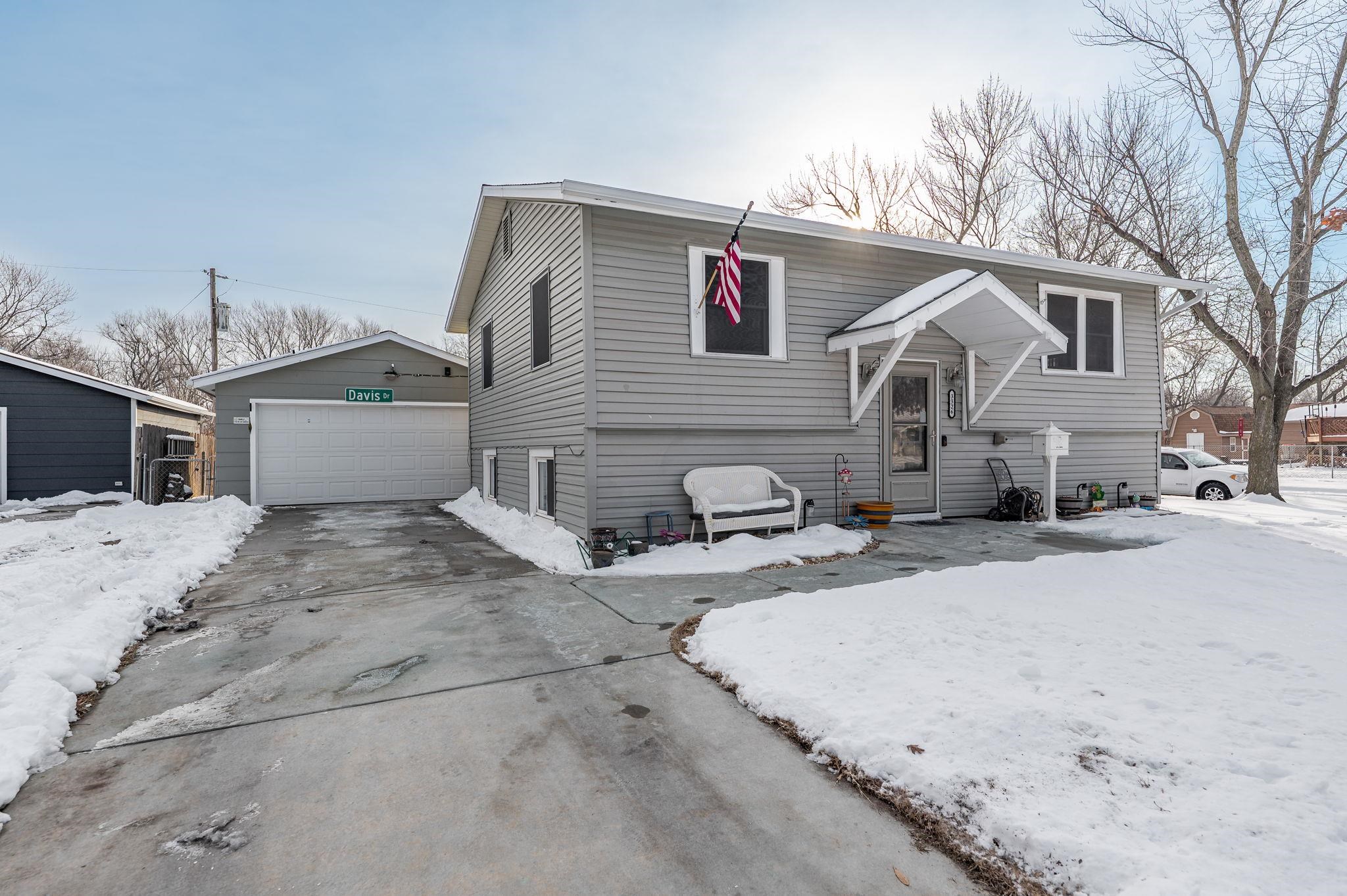 3326 S Elizabeth Avenue Wichita KS 67217