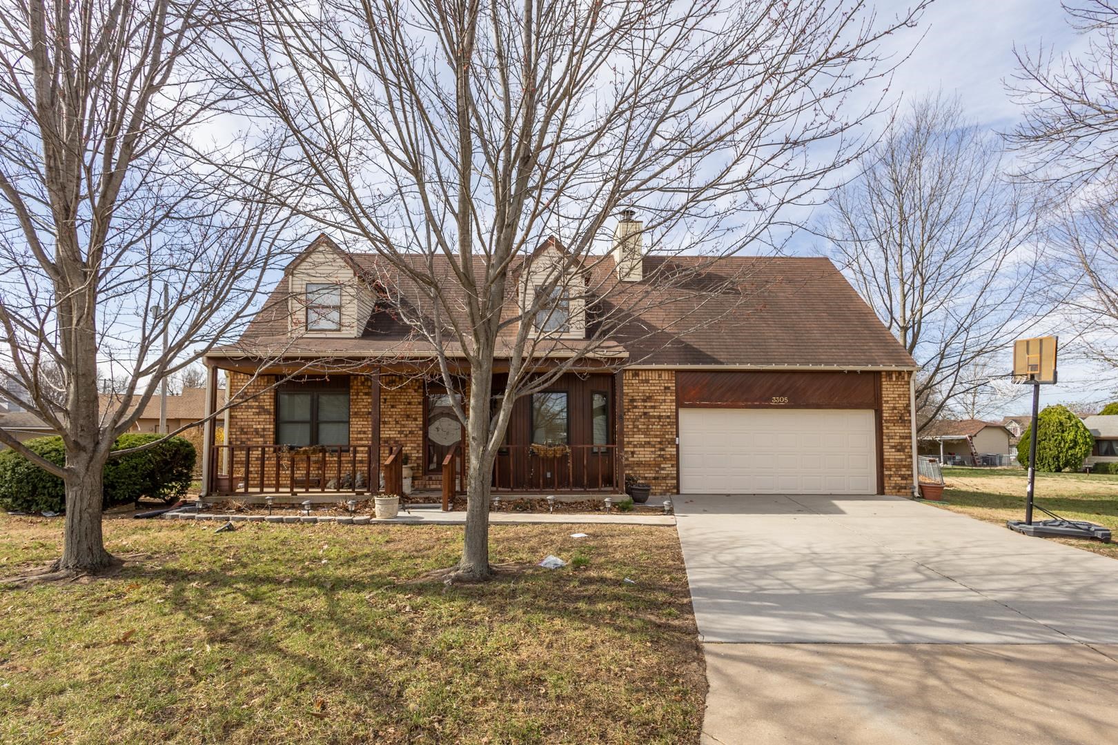 3305 Colonial Court Augusta KS 67010