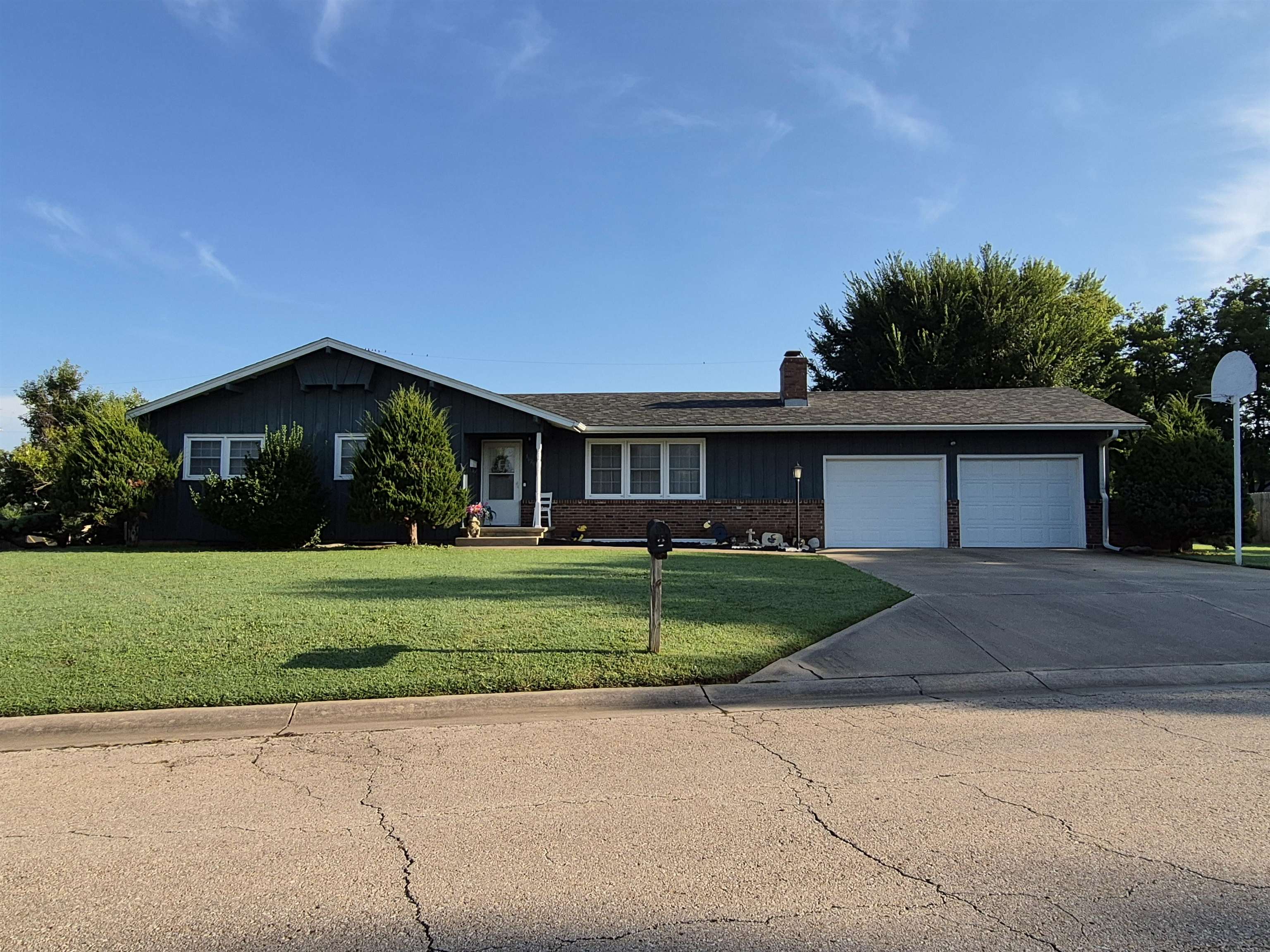 1620 Madison Street Eureka KS 67045