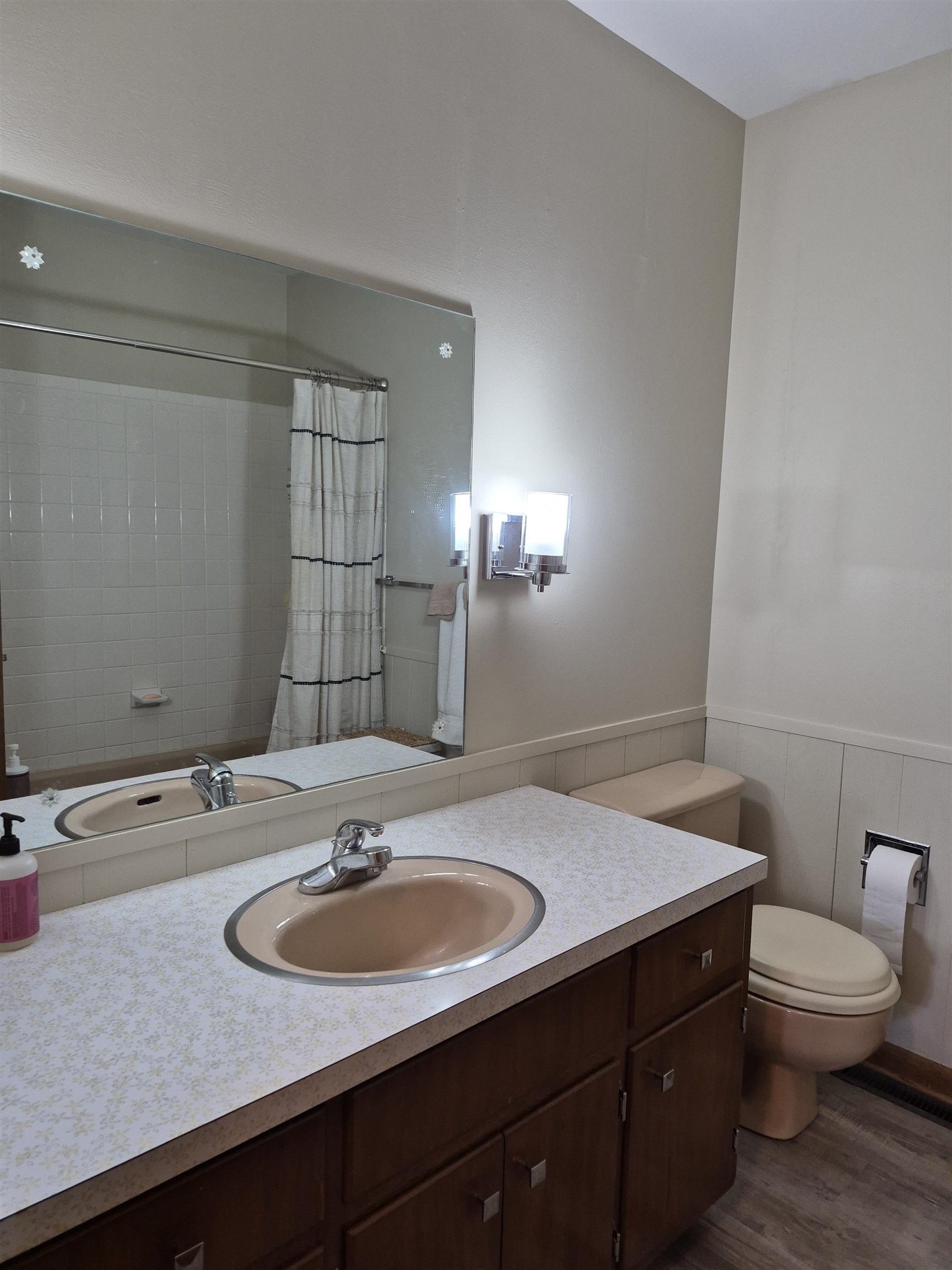 1620 Madison Street Eureka KS 67045