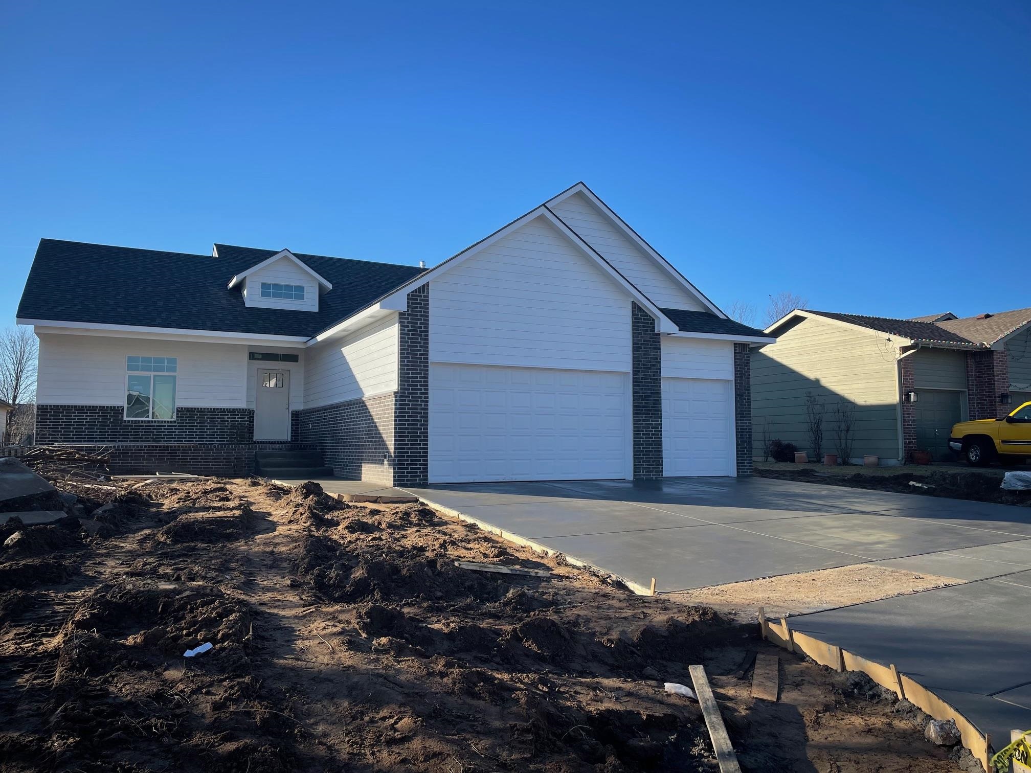 8203 W Lang Street Wichita KS 67205