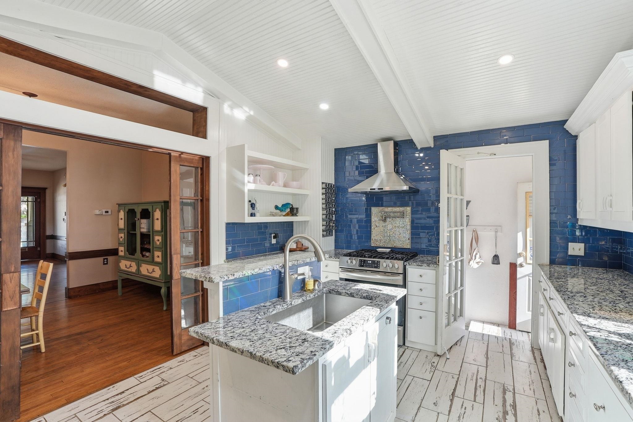 320 S Martinson Wichita KS 67213