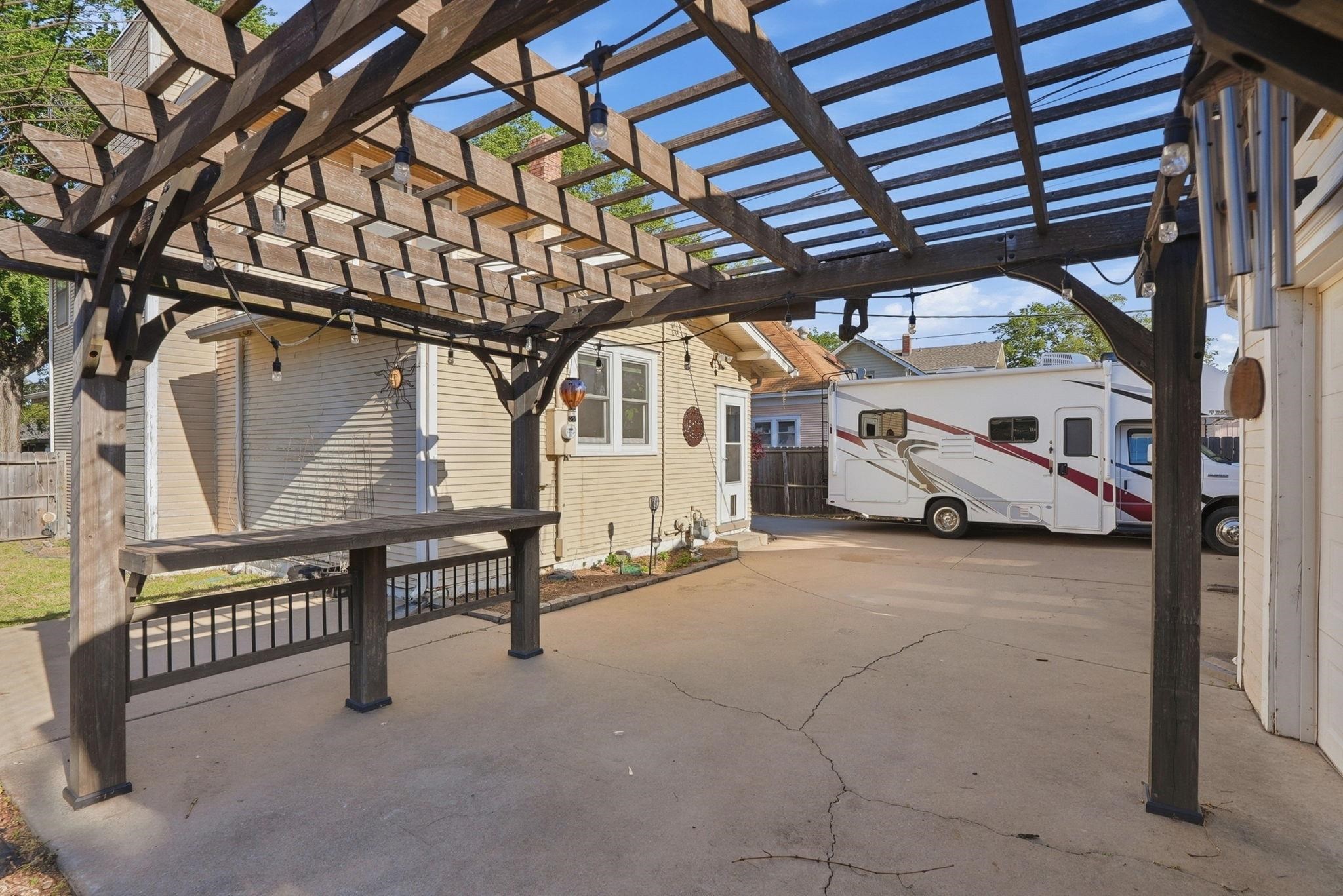 320 S Martinson Wichita KS 67213