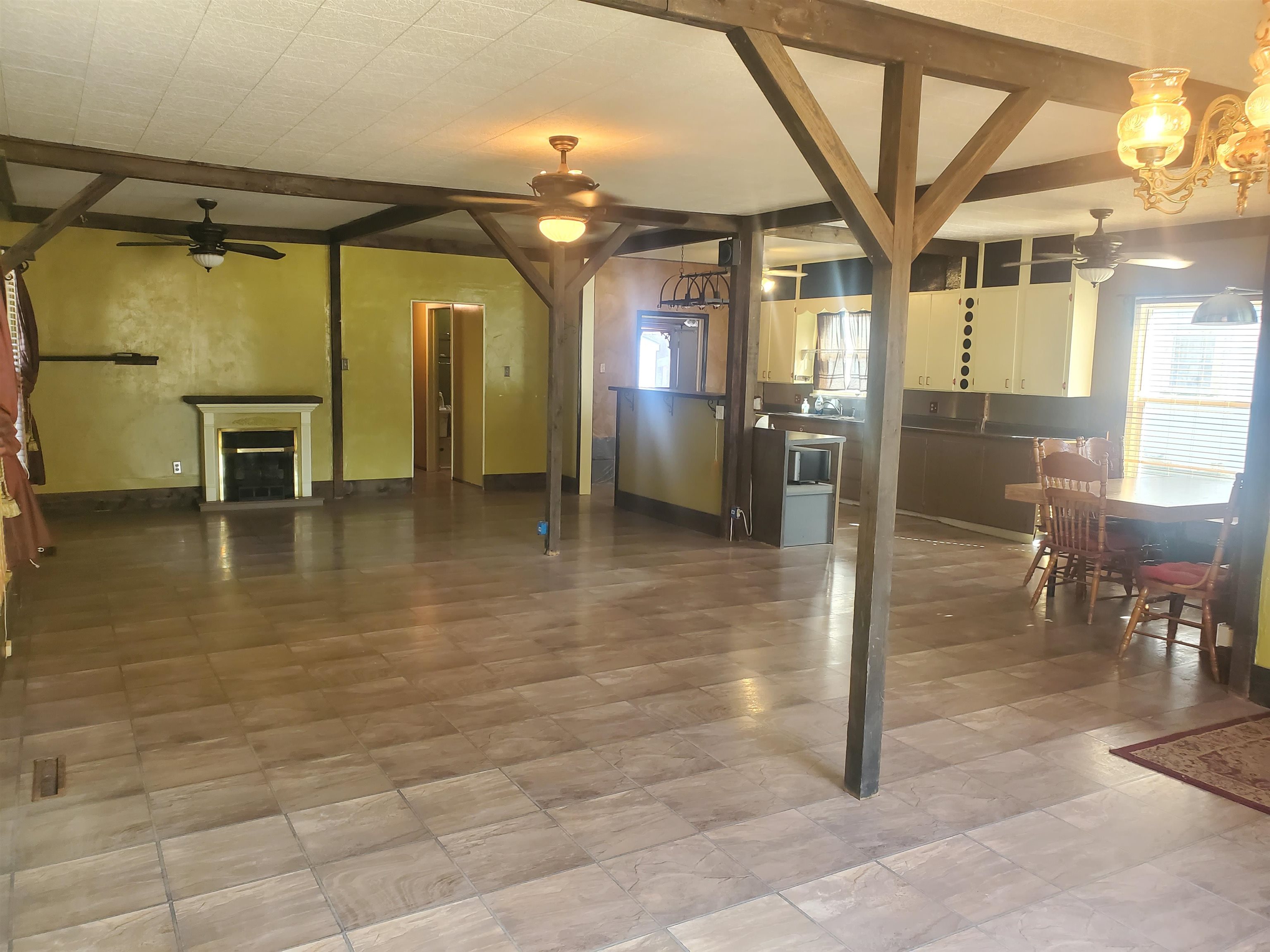 1112 N 4th Arkansas City KS 67005