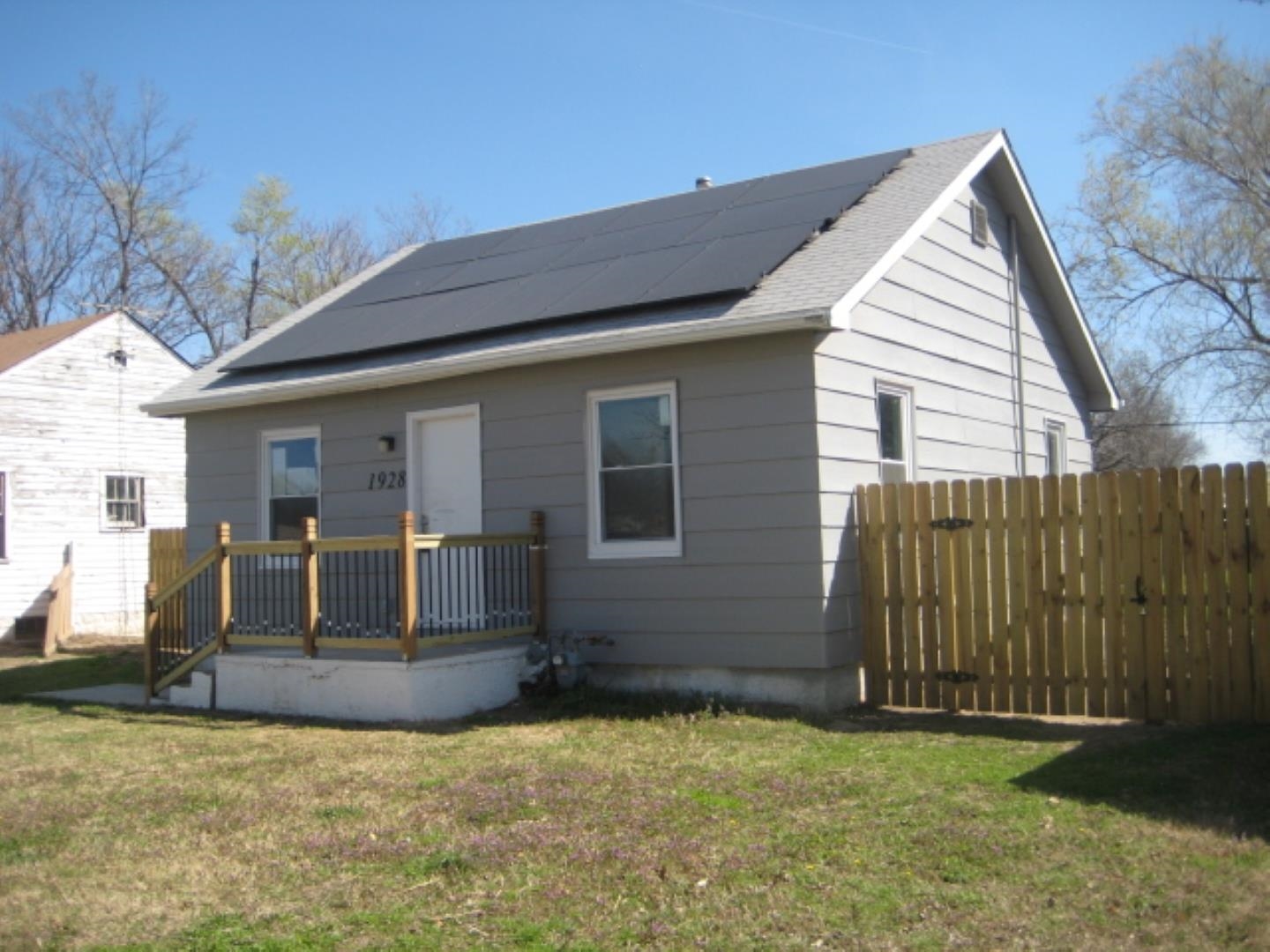 1928 S Laura Avenue Wichita KS 67211