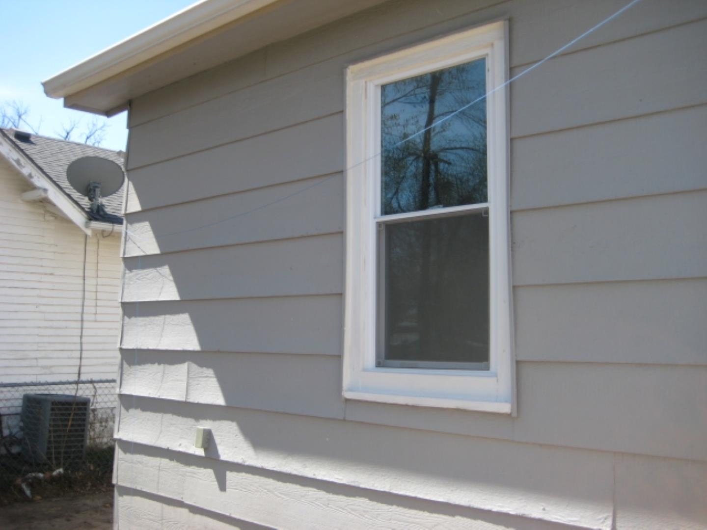 1928 S Laura Avenue Wichita KS 67211