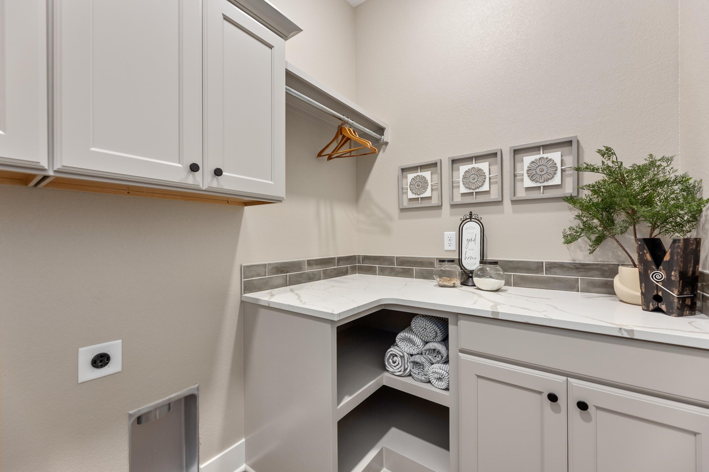 846 N Thornton Street Wichita KS 67235