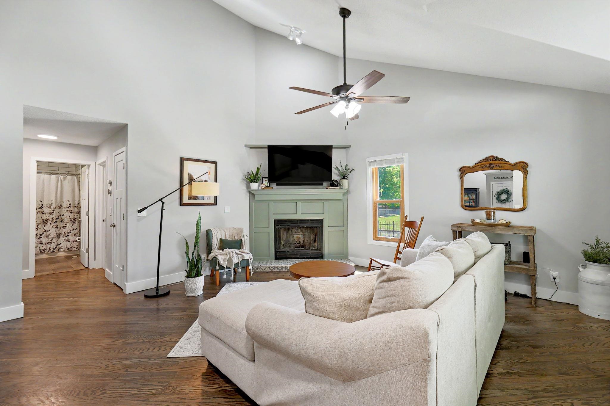 10702 W Rolling Hills Street Wichita KS 67212