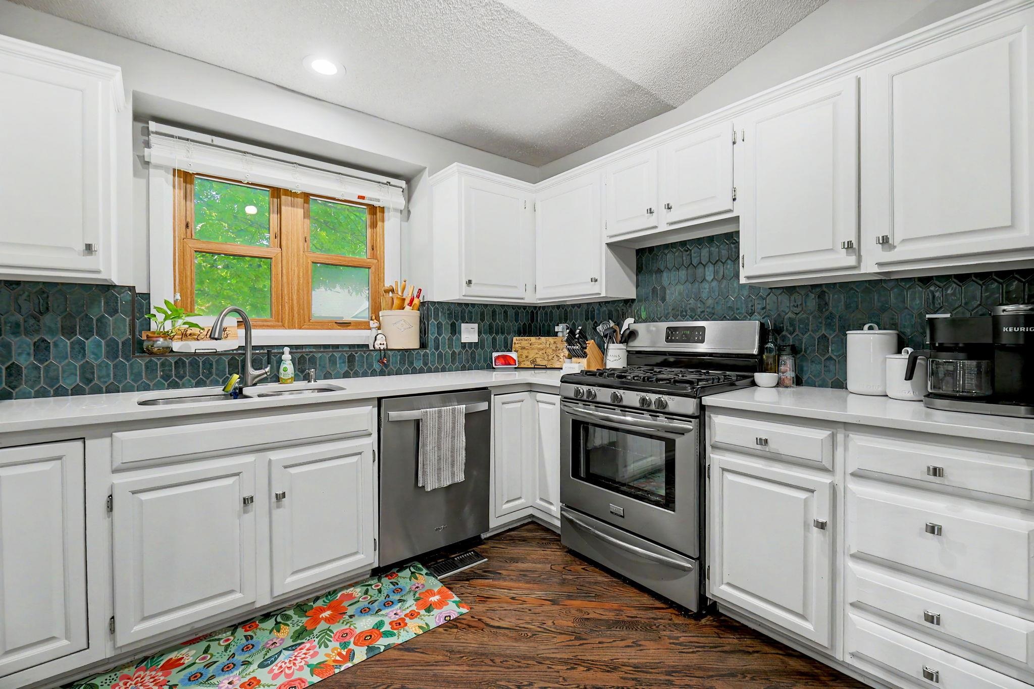 10702 W Rolling Hills Street Wichita KS 67212