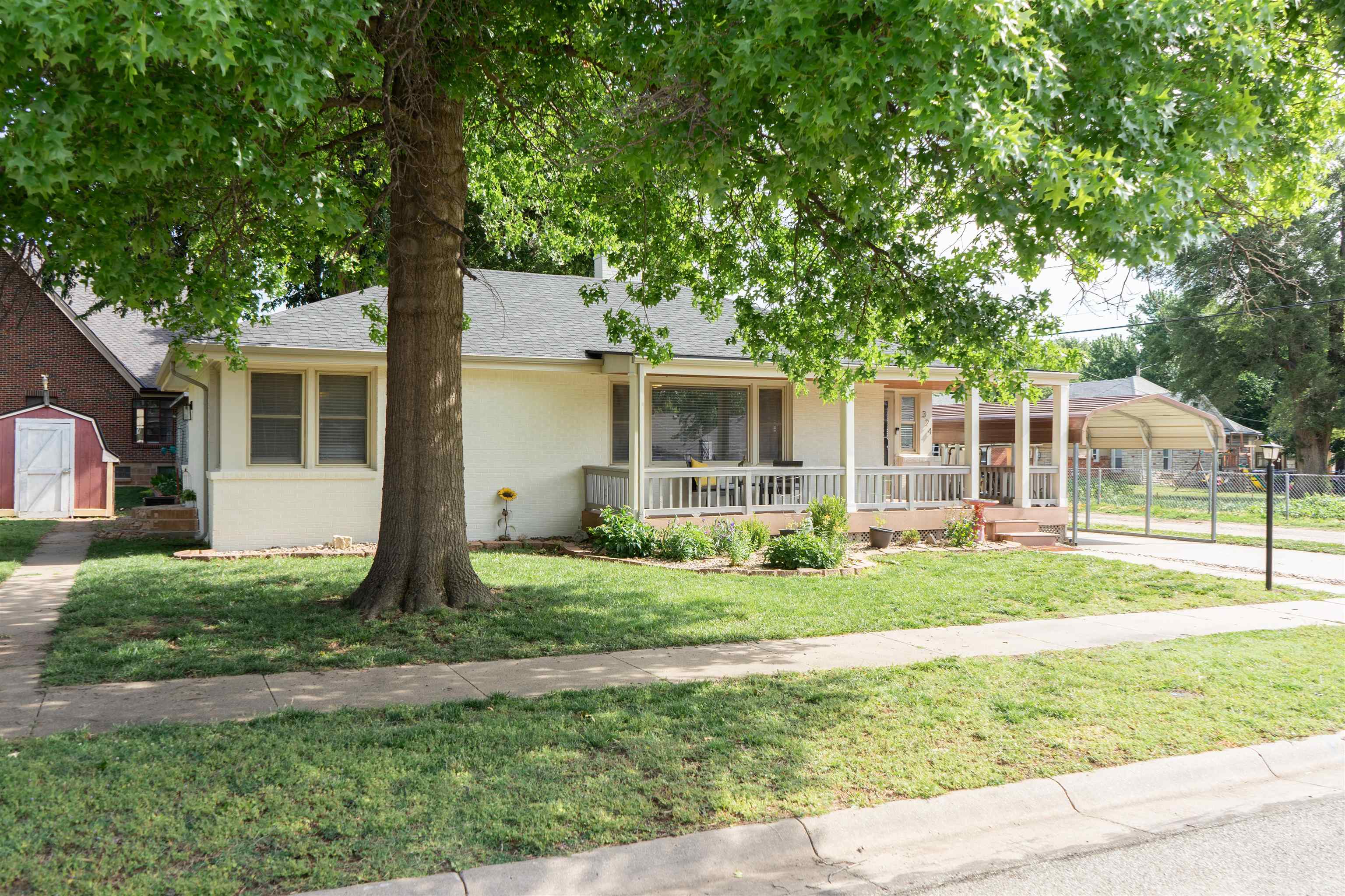 324 W 4th Street Andale KS 67001