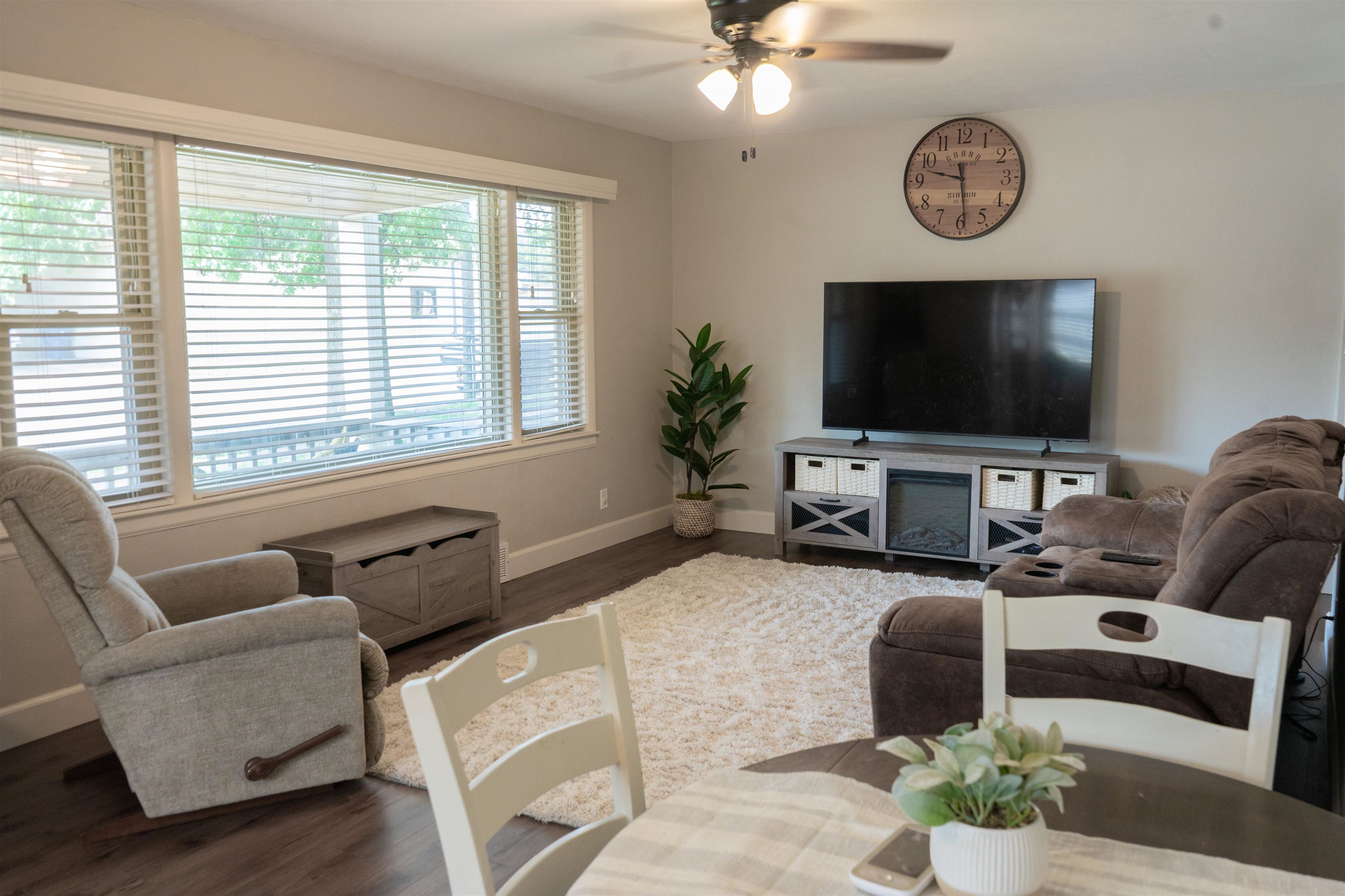 324 W 4th Street Andale KS 67001