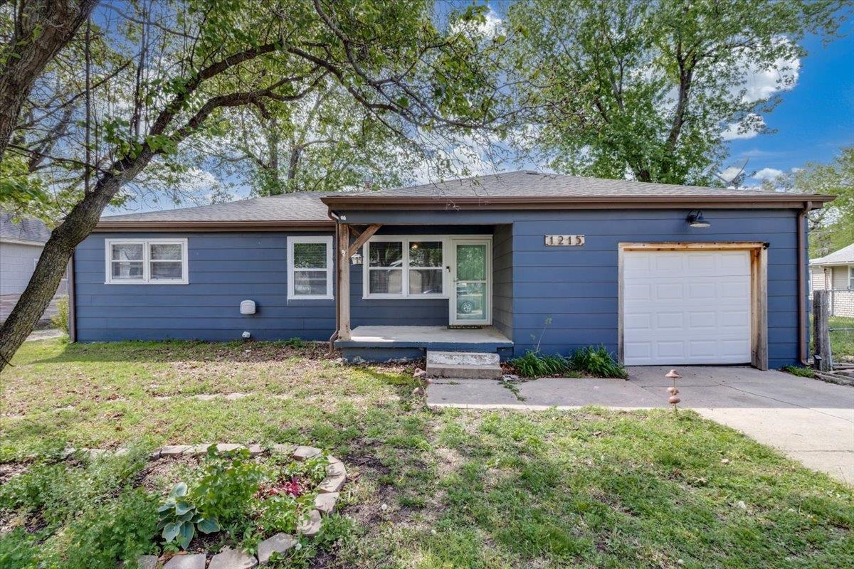 1215 N Logan Street Newton KS 67114-2343