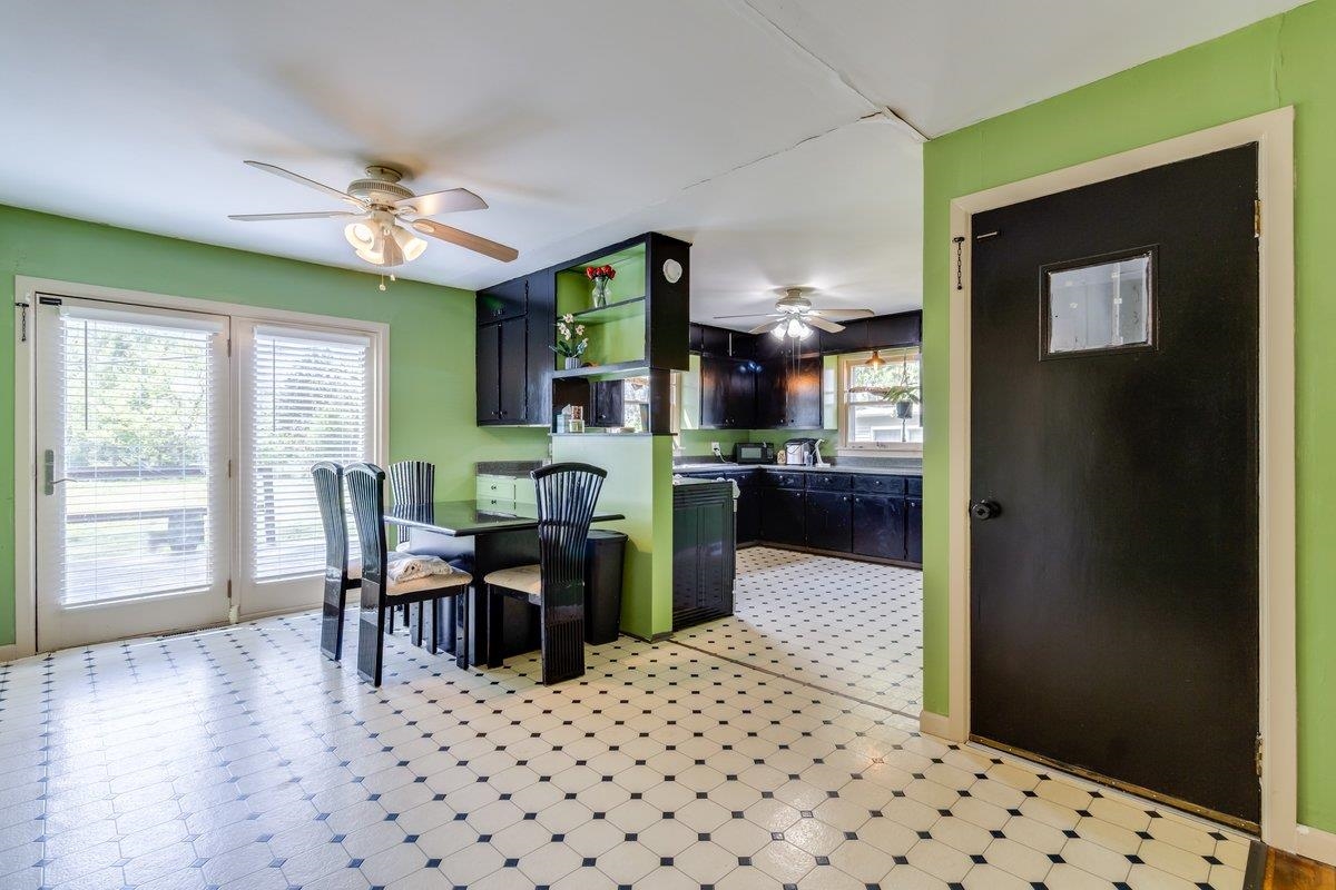 1215 N Logan Street Newton KS 67114-2343