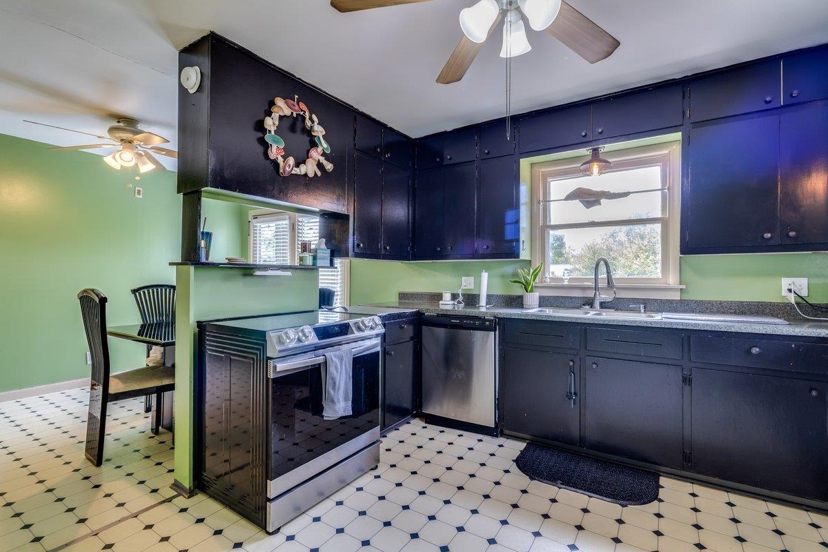 1215 N Logan Street Newton KS 67114-2343