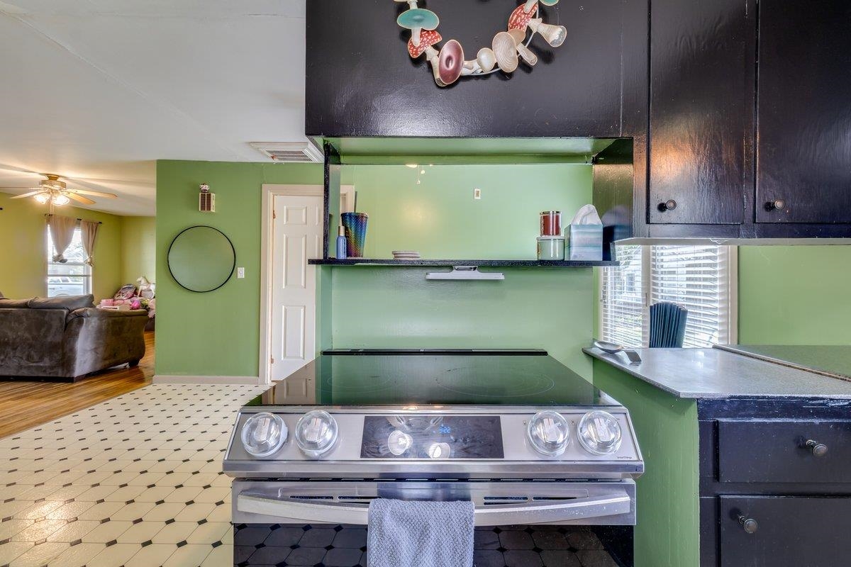 1215 N Logan Street Newton KS 67114-2343