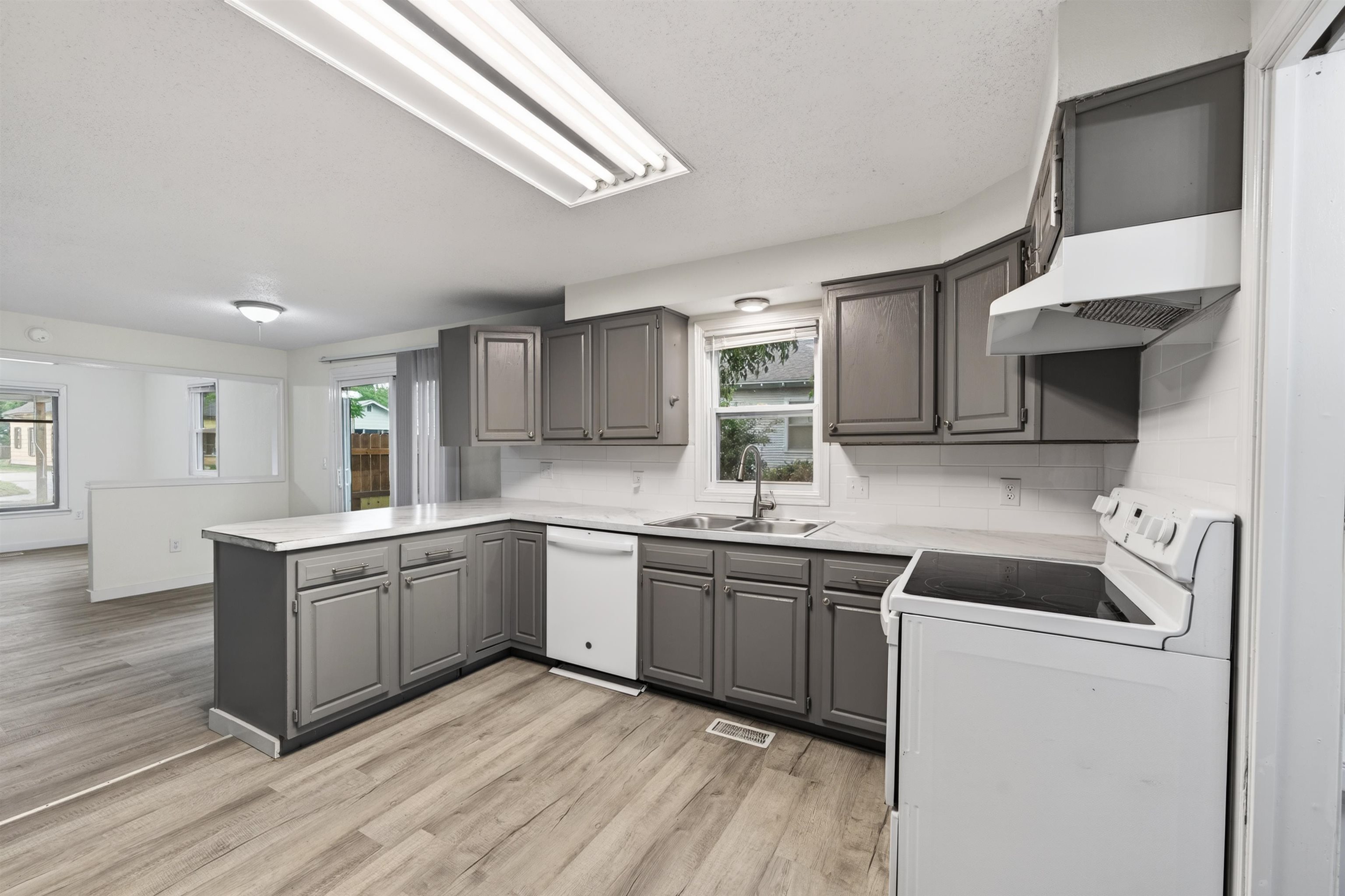 1621 S Waco Wichita KS 67213