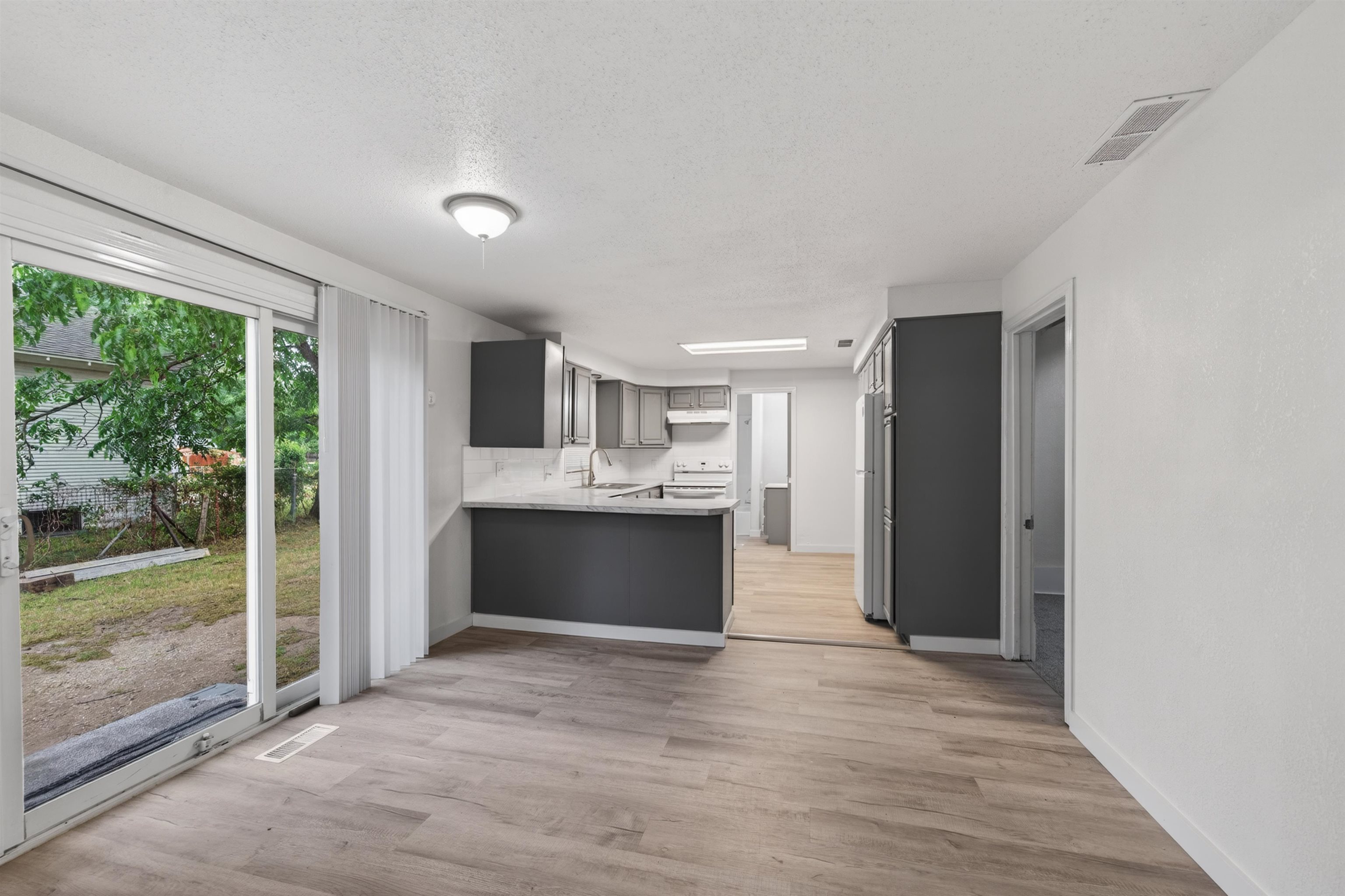 1621 S Waco Wichita KS 67213