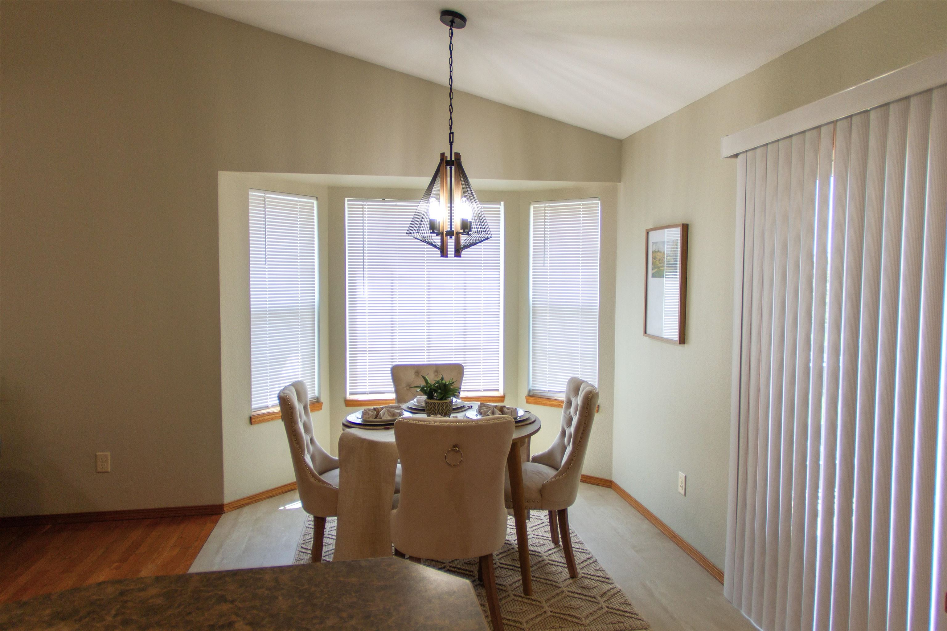 707 S Hedgewood Circle Andover KS 67002