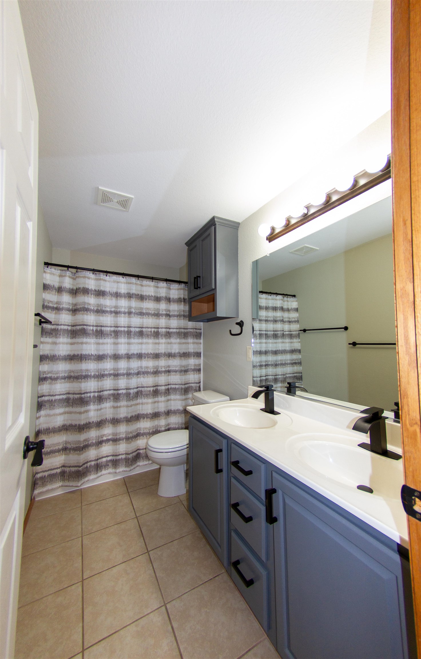 707 S Hedgewood Circle Andover KS 67002