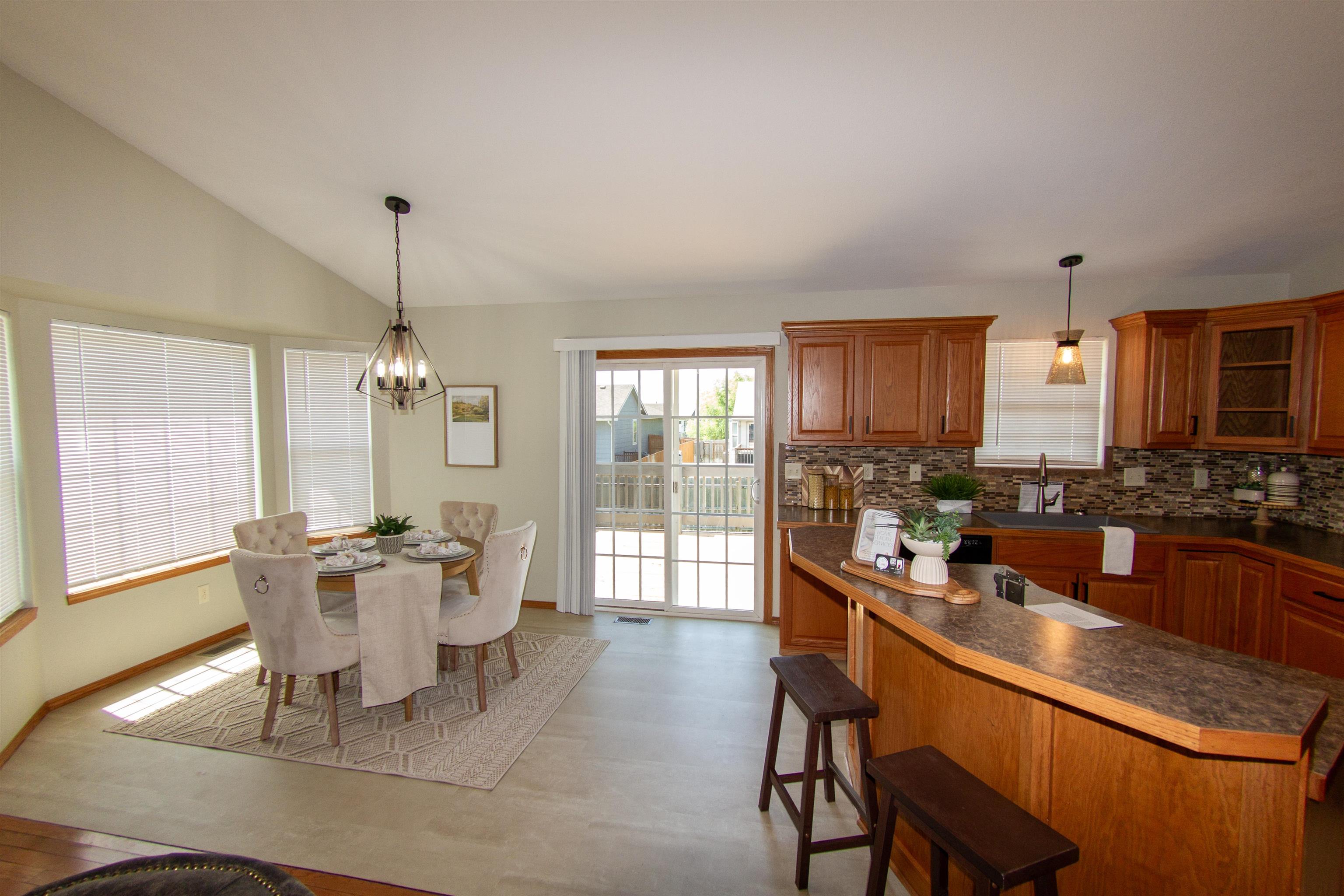 707 S Hedgewood Circle Andover KS 67002