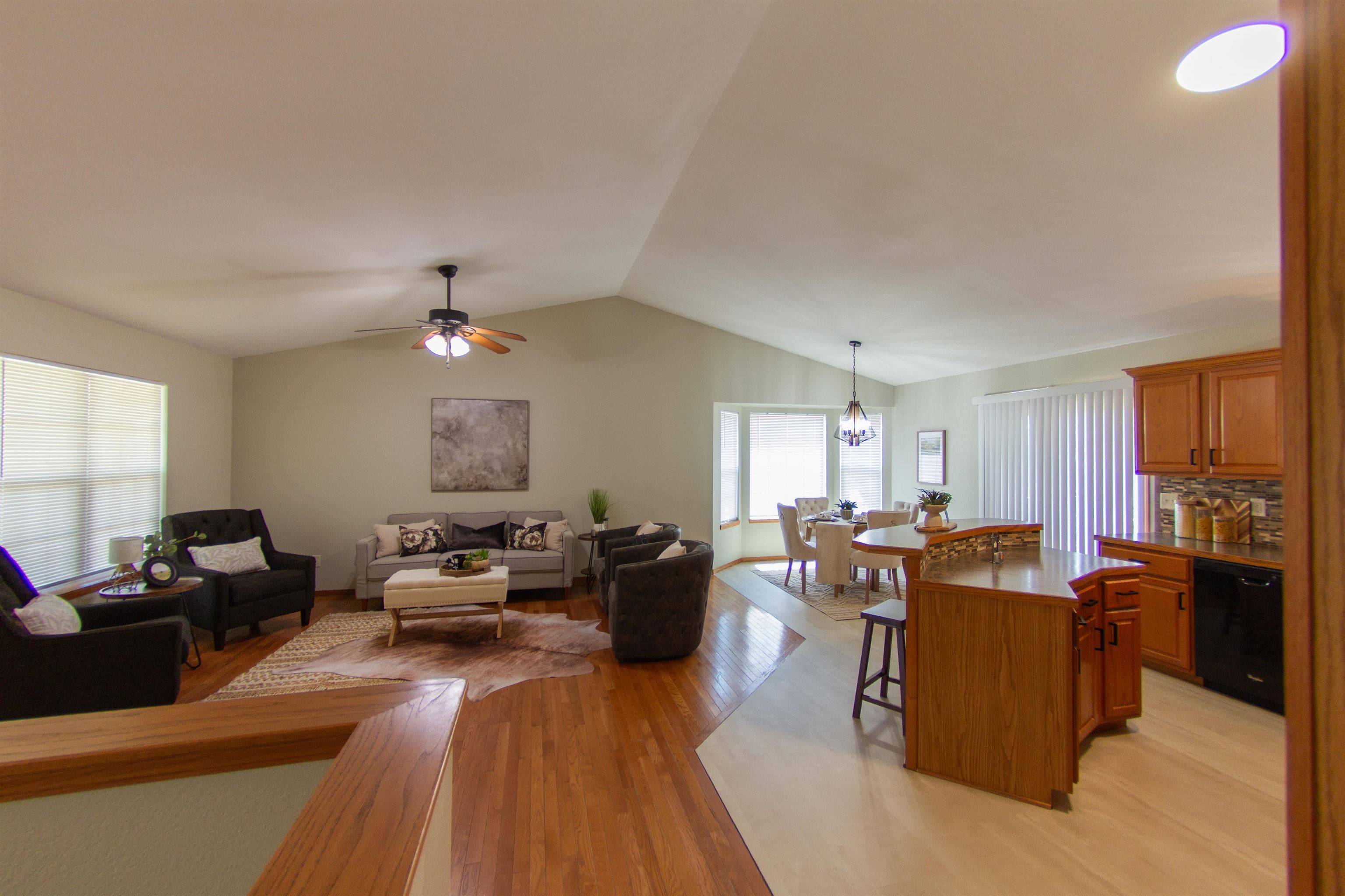 707 S Hedgewood Circle Andover KS 67002