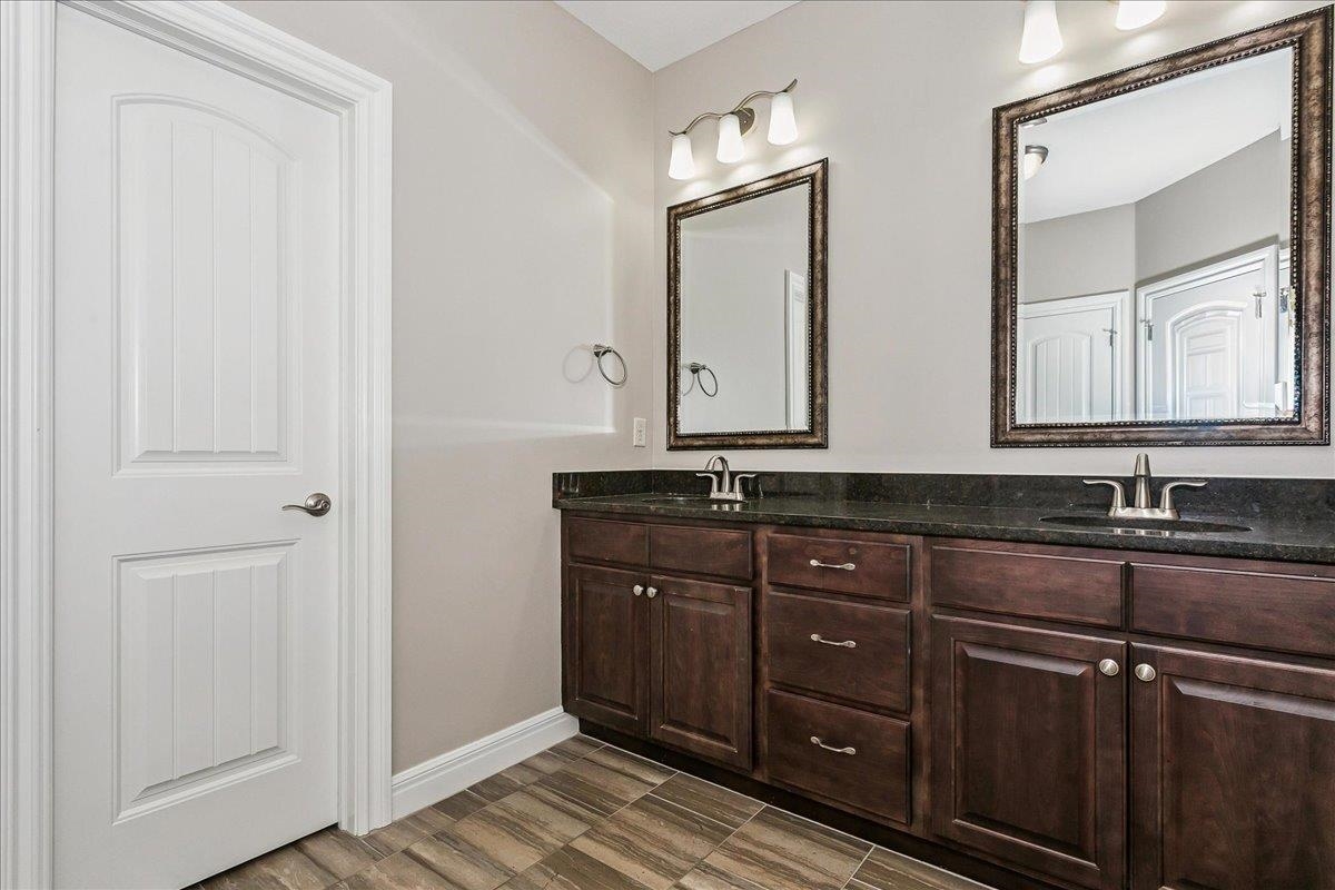 4872 N Prestwick Avenue Bel Aire KS 67226