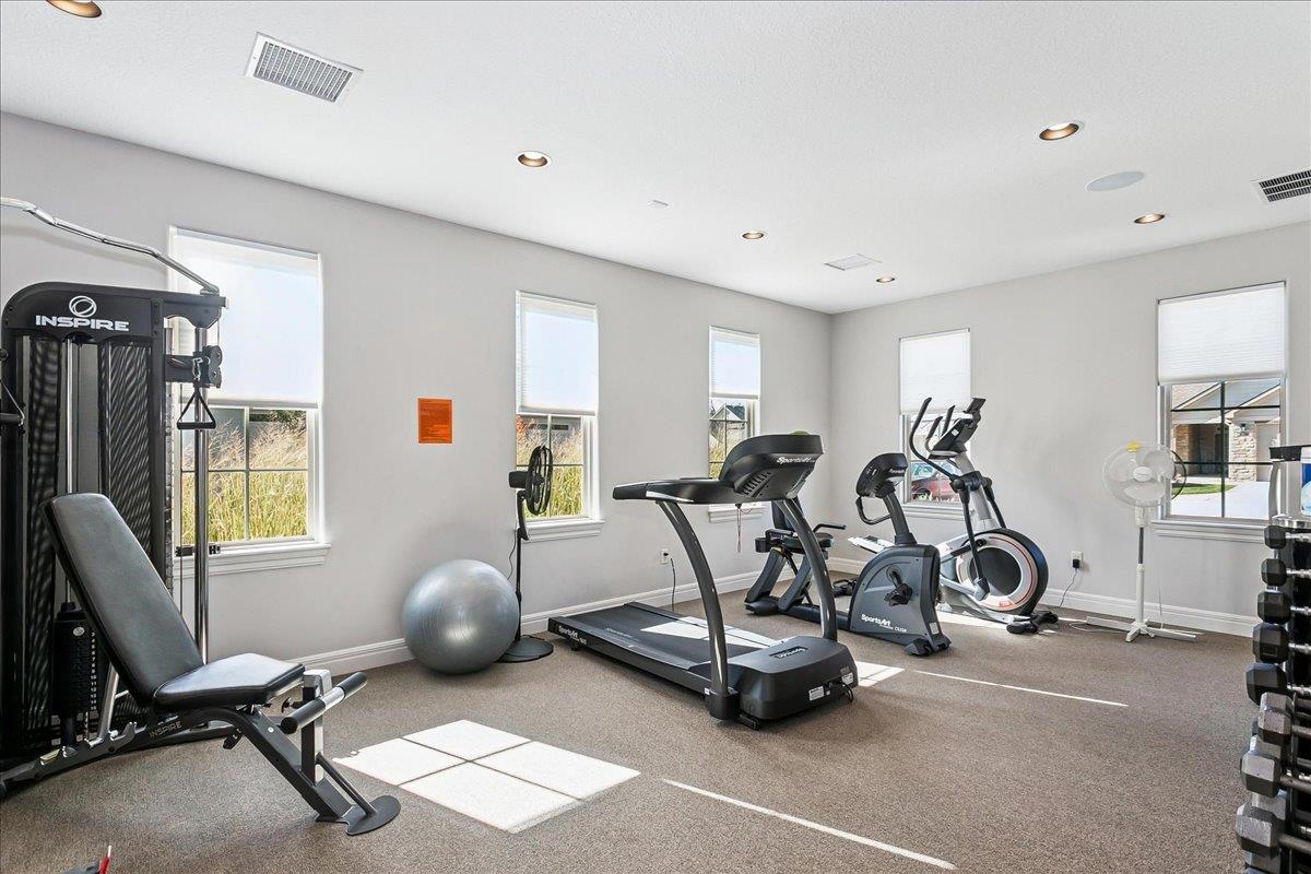 4872 N Prestwick Avenue Bel Aire KS 67226