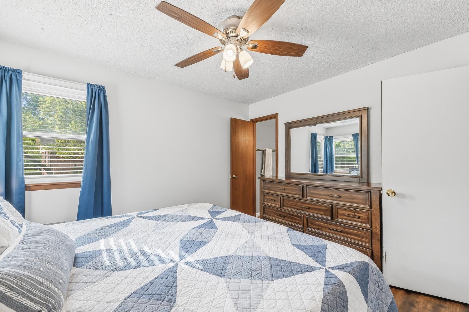 4317 N Gunnison Street Bel Aire KS 67220-3831