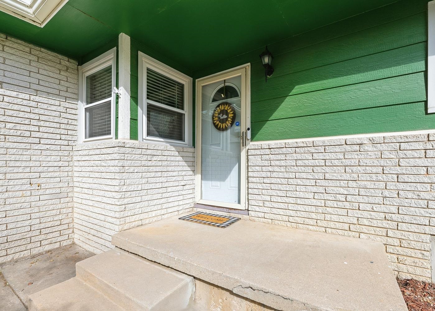 4317 N Gunnison Street Bel Aire KS 67220-3831