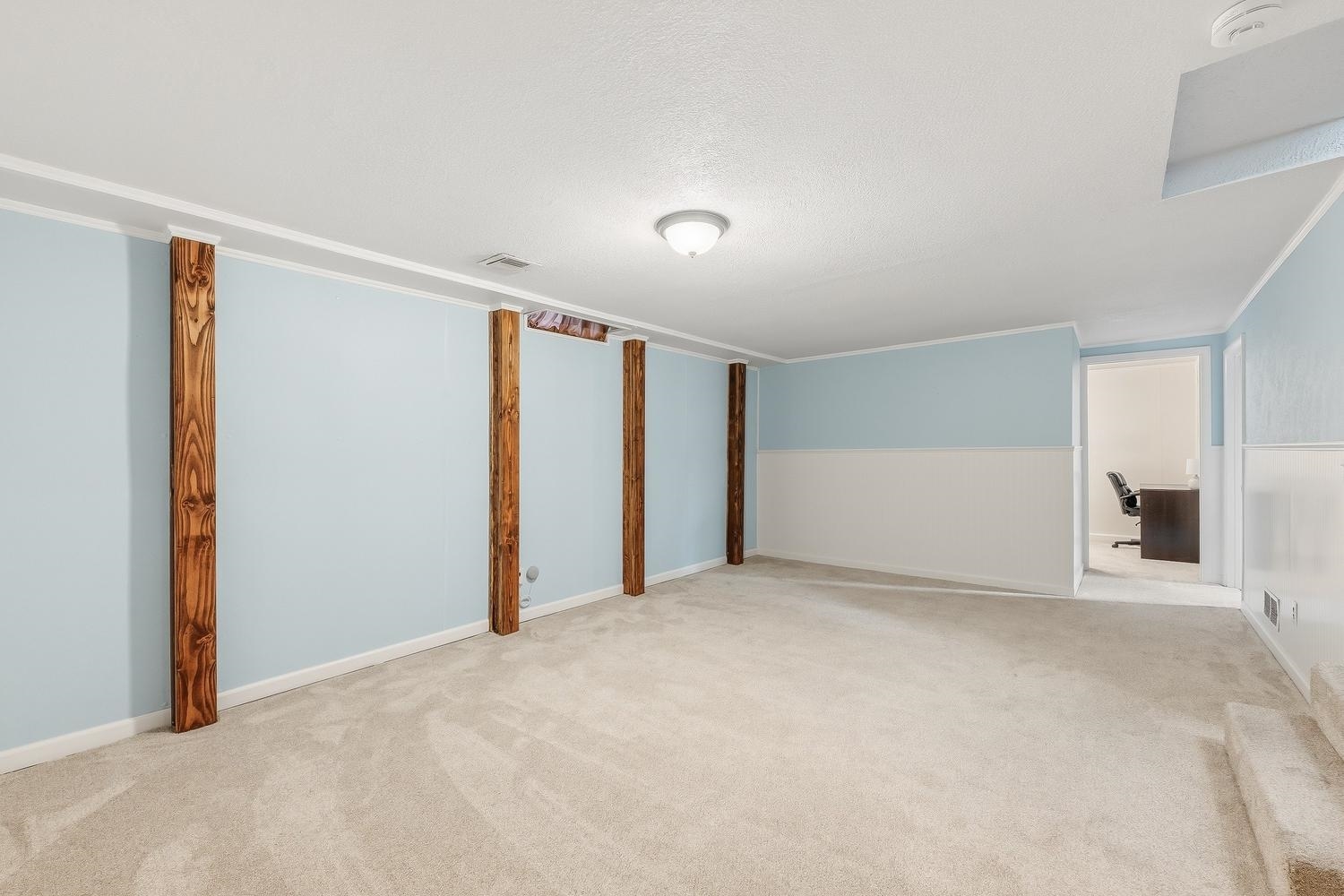 4317 N Gunnison Street Bel Aire KS 67220-3831