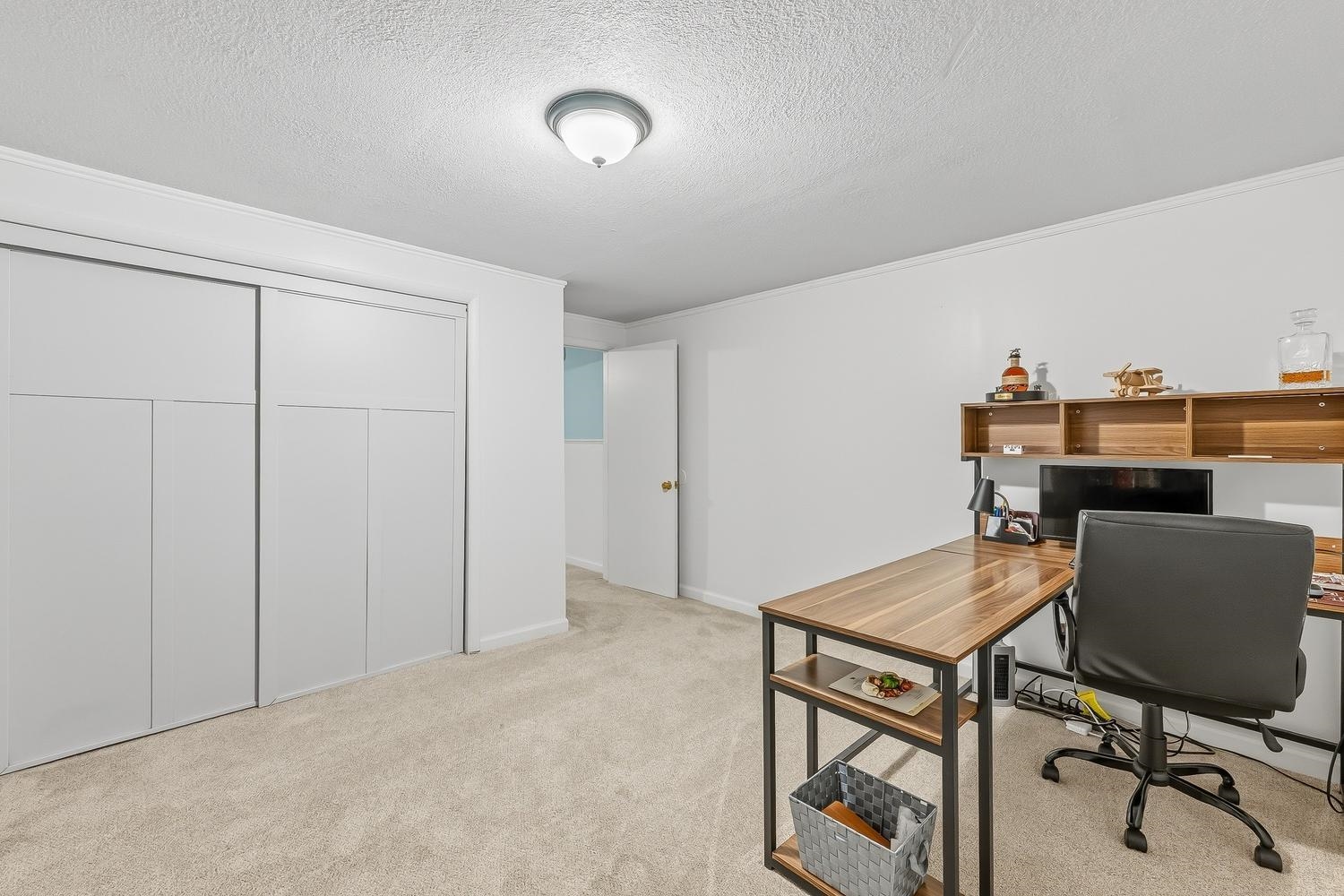 4317 N Gunnison Street Bel Aire KS 67220-3831