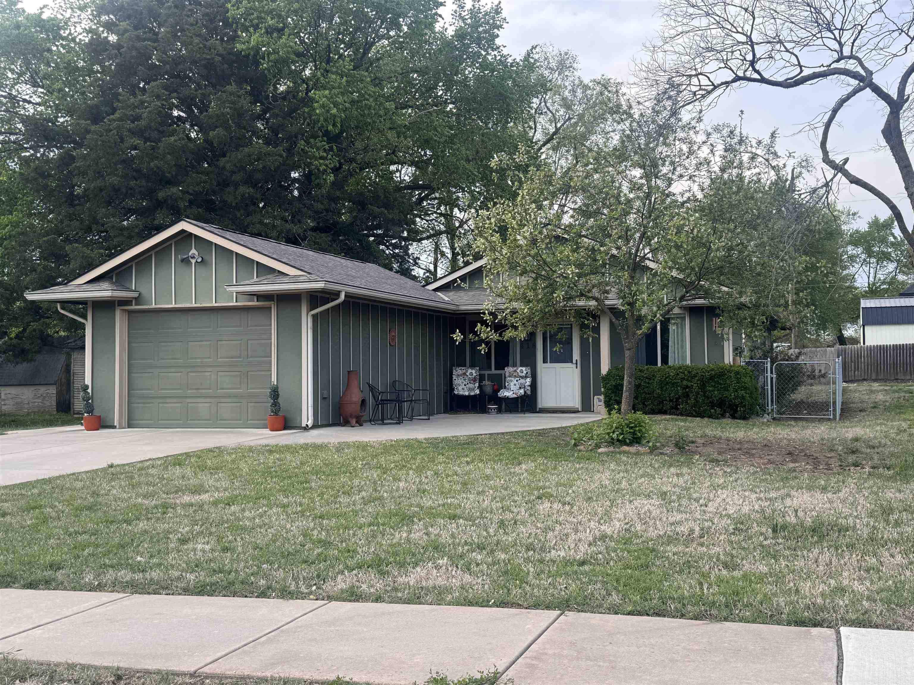 418 E Bridge Street Mulvane KS 67110